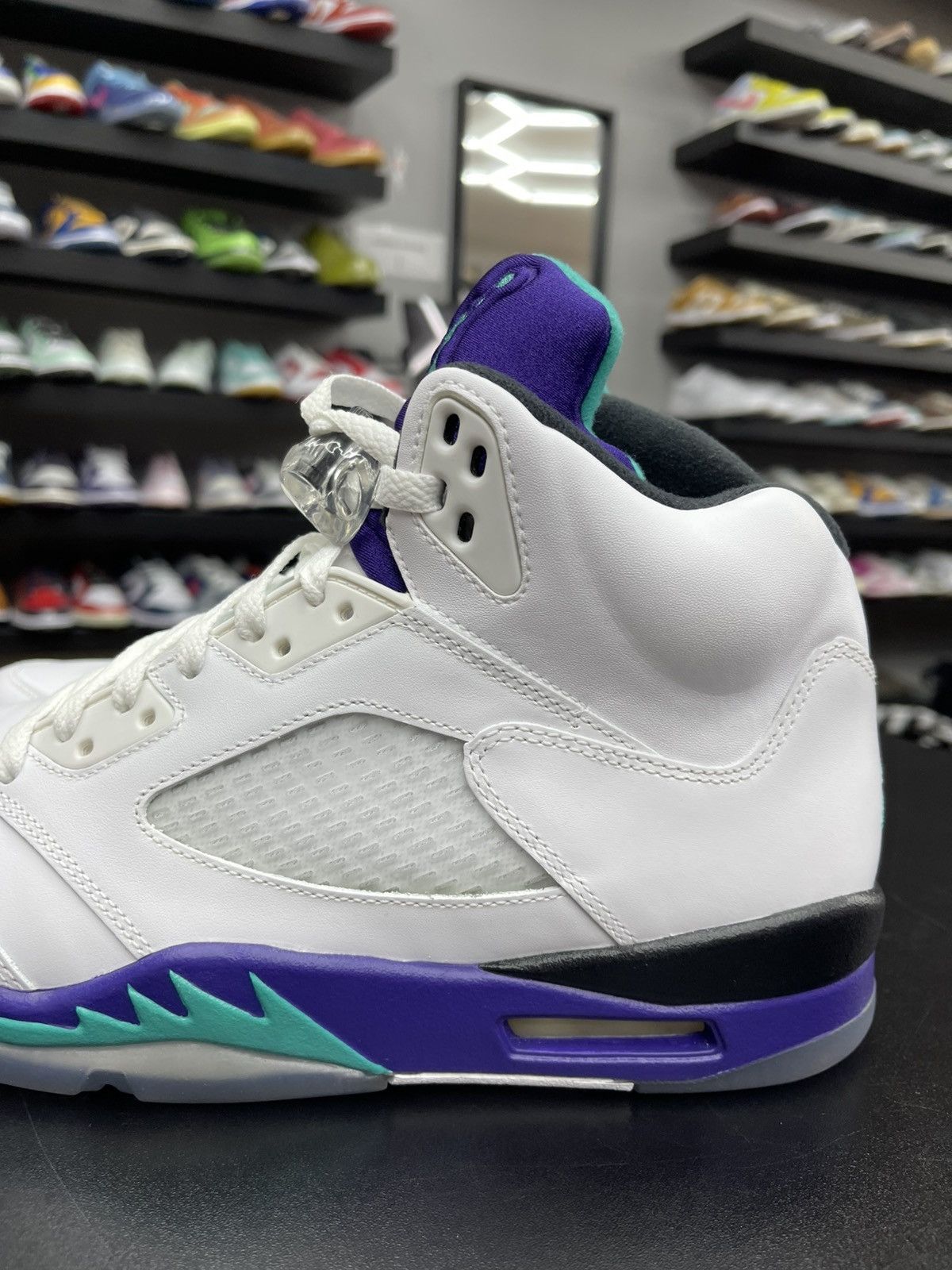 Jordan Brand Size 10 - Jordan 5 Grape “2013” Size US 10 / EU 43 - 5 Thumbnail