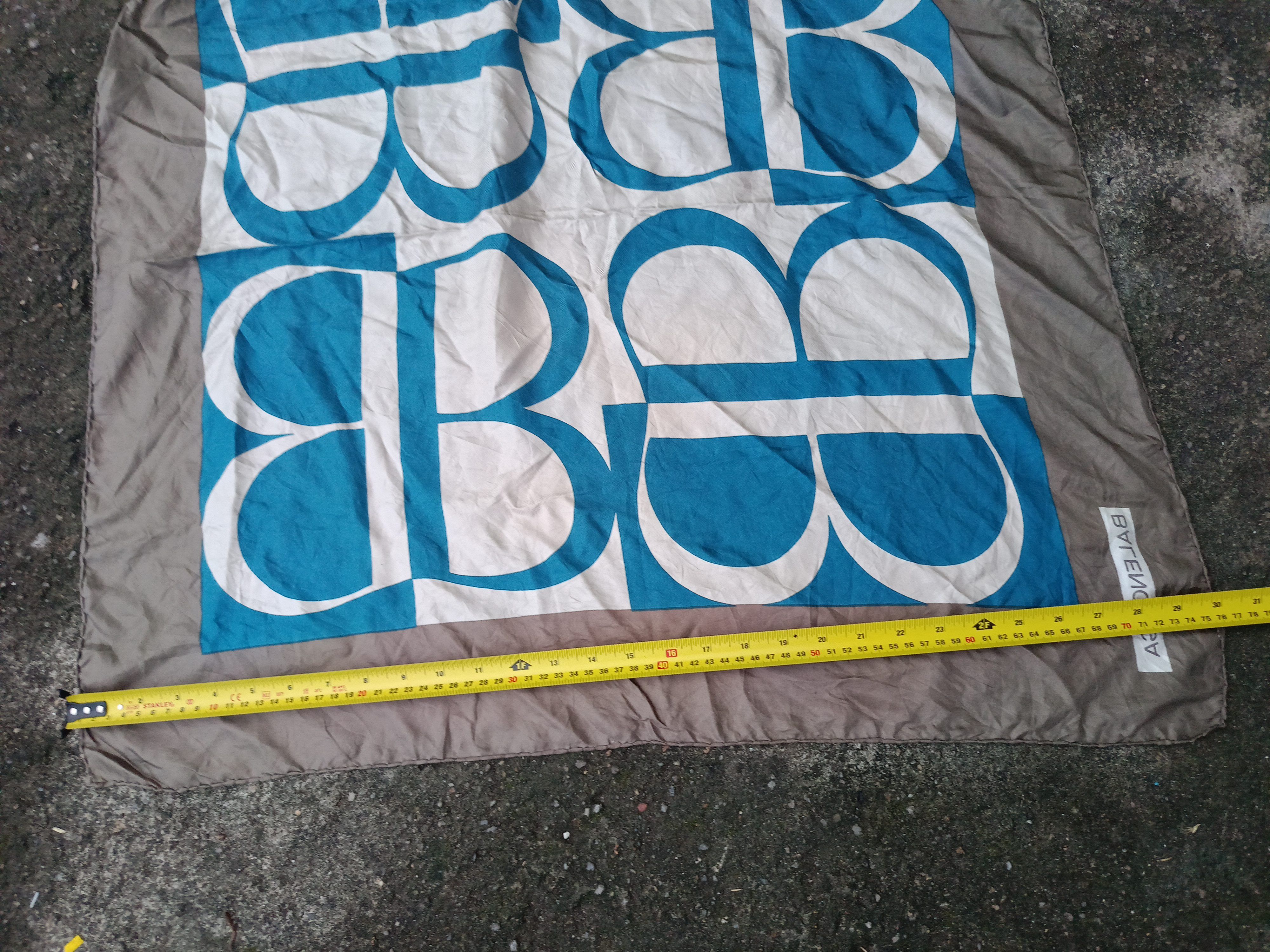 Balenciaga Vintage Balenciaga Scarves Silk Size ONE SIZE - 8 Thumbnail