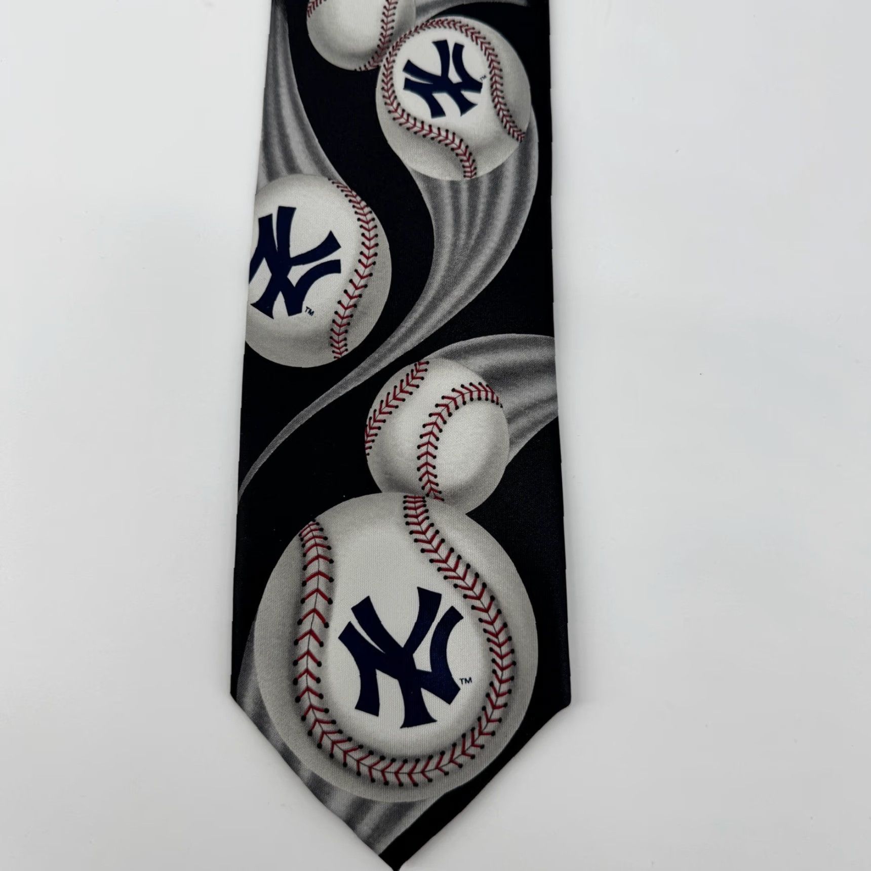 MLB Ralph Marlin New York Yankees Official MLB Curve Ball Baseball Tie Men One Size Black Geometric Logo Sports Baseball NY Yankees Vintage: No Size ONE SIZE - 4 Thumbnail