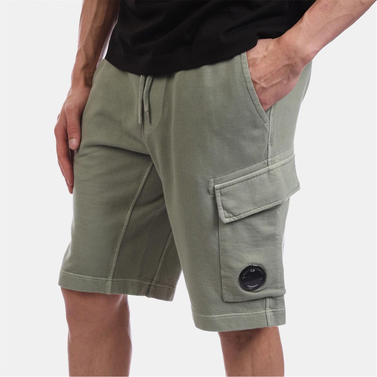 C.P. Company o1g2r1mq0426 Diagonal Track Shorts in Olive Green Size US 30 / EU 46 - 1 Thumbnail