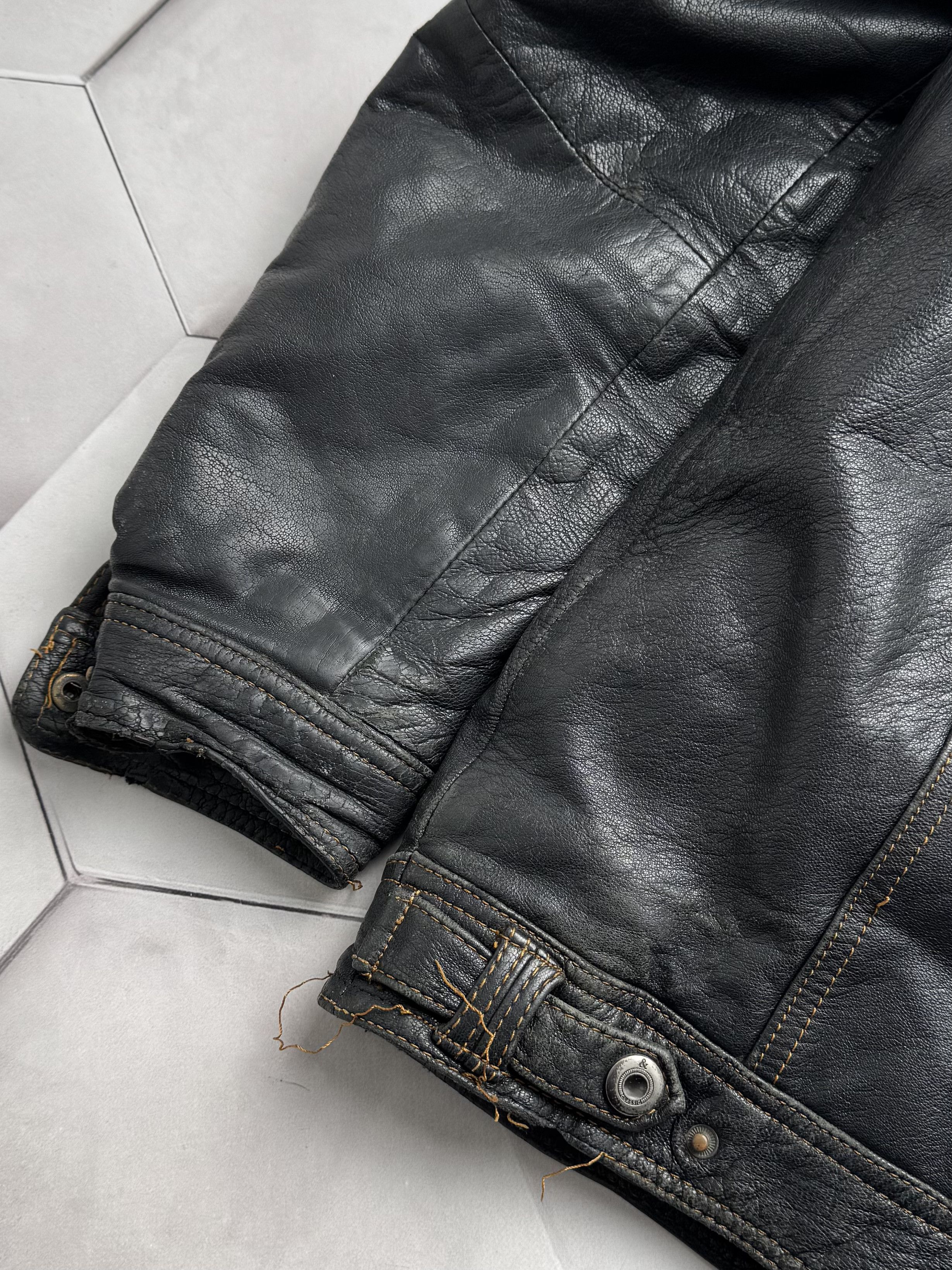 Vintage Vintage Leather Bomber Thrashed Jacket Size US XL / EU 56 / 4 - 19 Thumbnail