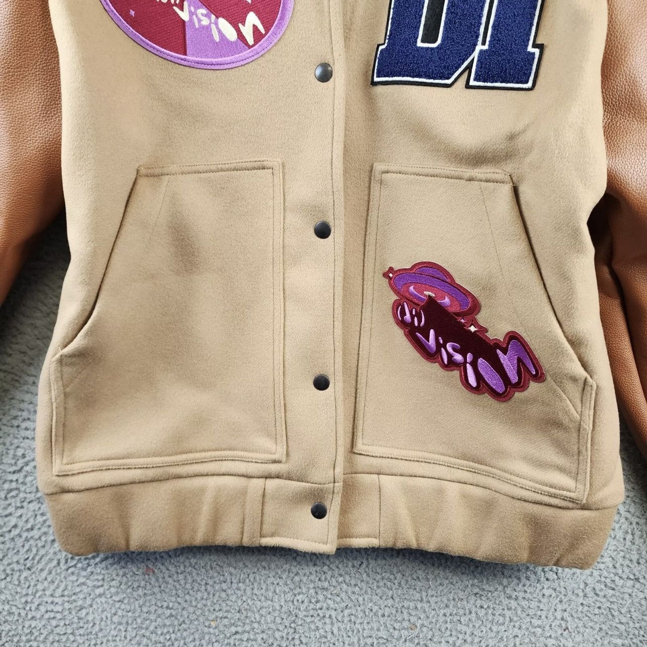 (di)vision × Designer (Di)vision Pluto varsity jacket Size US M / EU 48-50 / 2 - 5 Thumbnail