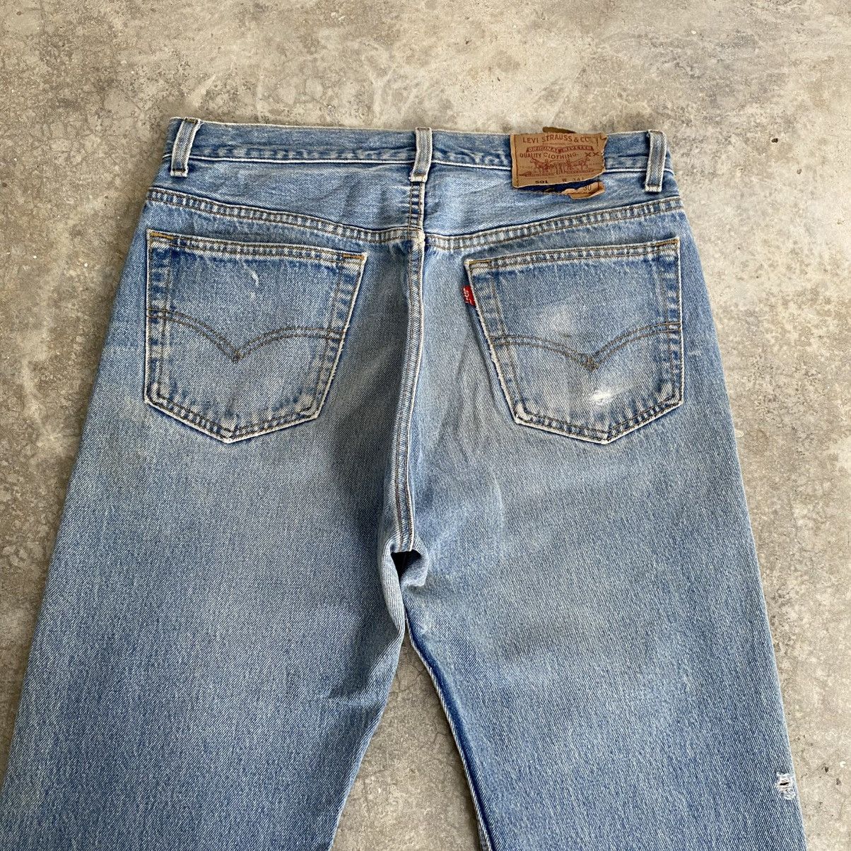 Levi's Vintage Levis 501 Faded Stonewashed Blue Distressed Jeans Size US 32 / EU 48 - 11 Thumbnail