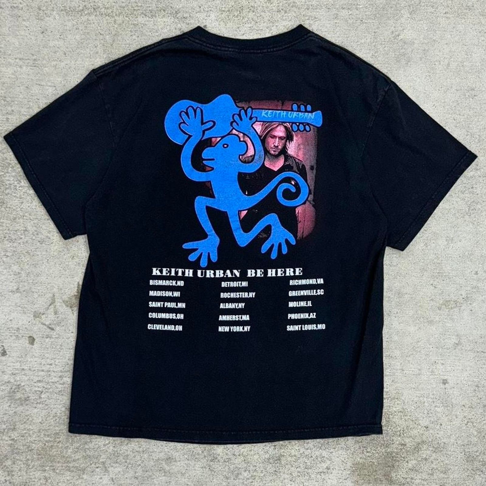 Delta Large - Vintage keith urban be here tour concert t-shirt Size US L / EU 52-54 / 3 - 3 Thumbnail