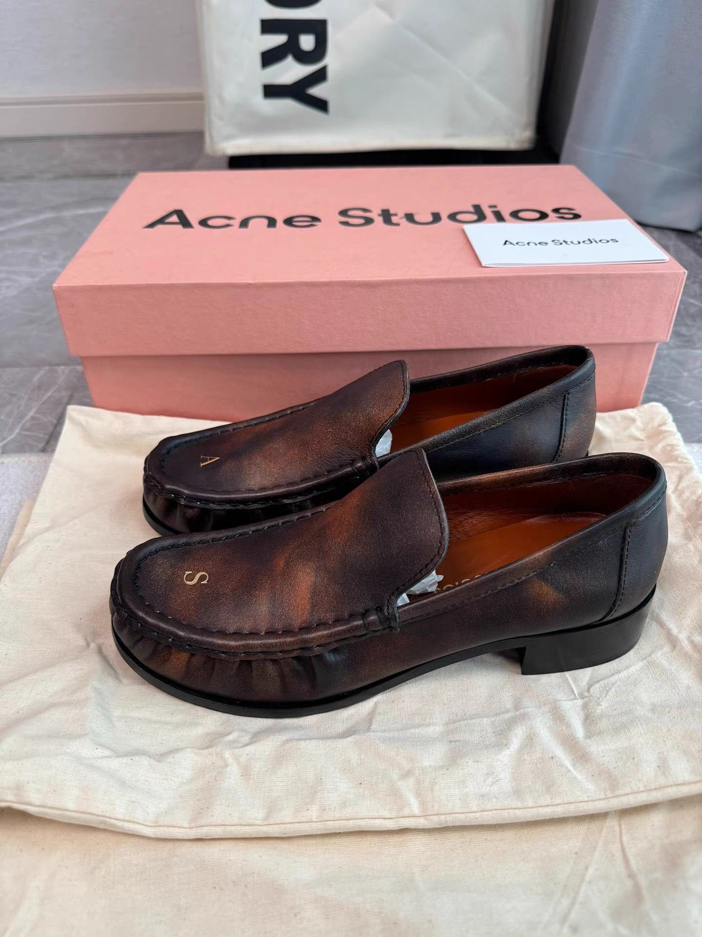 Acne Studios Acne Studios Ruched Leather Loafers K6 Size US 5 / IT 35 - 1 Thumbnail