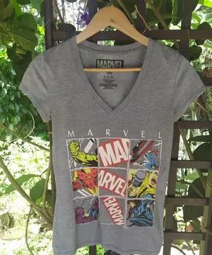 Marvel Comics Marvel Comics Avengers Graphic V-Neck pattern Small (3-5) Size S / US 4 / IT 40 - 2 Thumbnail