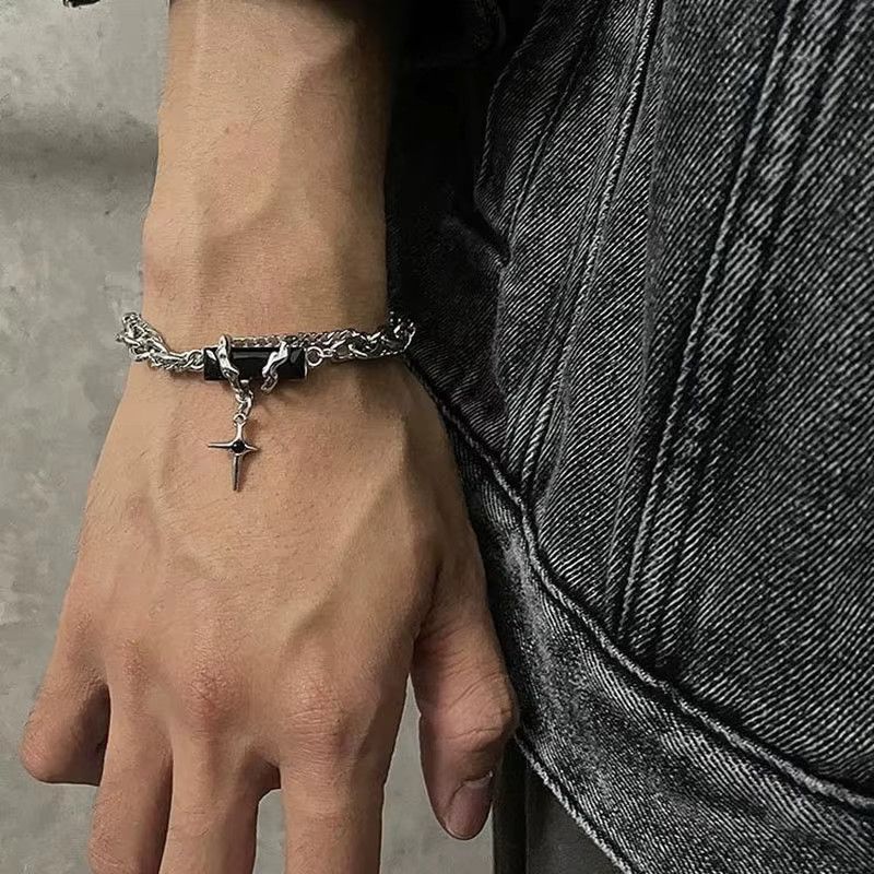 Jewelry Black Zircon Star Bracelet Size ONE SIZE - 1 Thumbnail