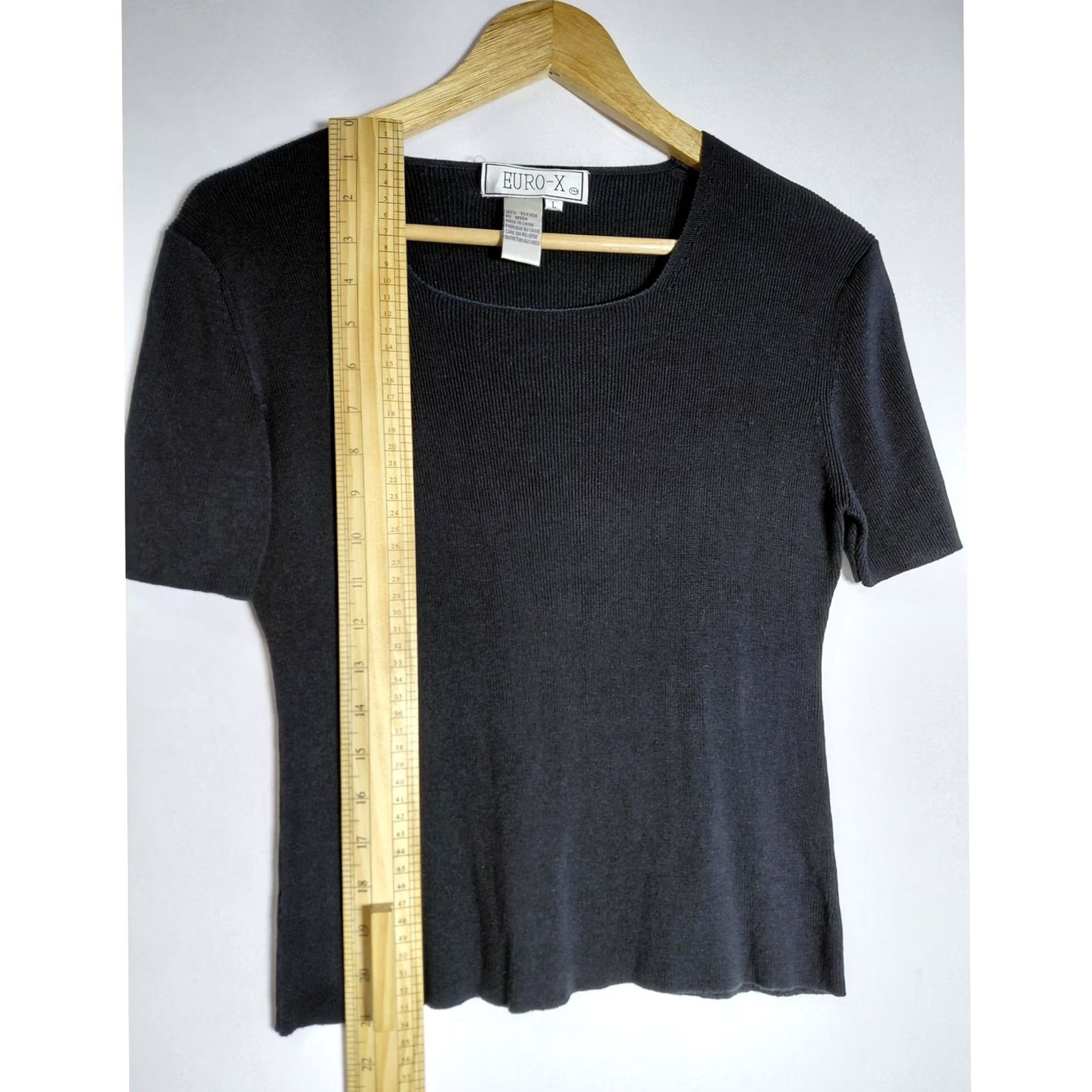 Vintage EURO-X Silk Black Top Solid Short Sleeve 100% Silk Women L Blouse Scoop Neck Pullover Casual Business Young Adult Womens Size L / US 10 / IT 46 - 7 Thumbnail