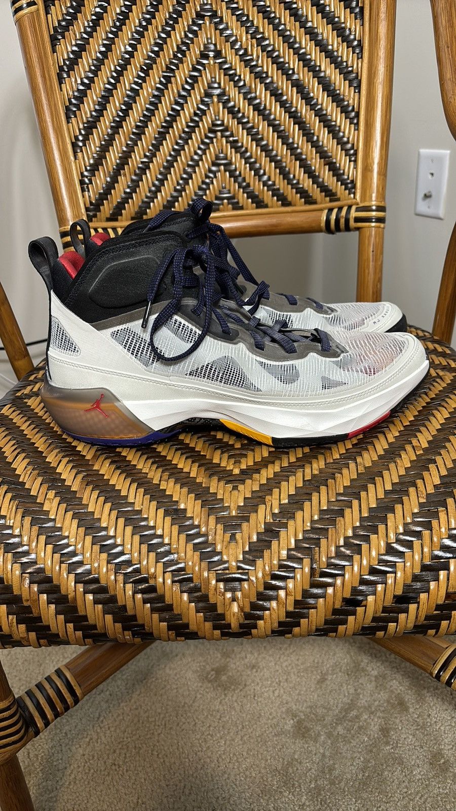 Jordan Brand × Nike Jordan 37 Light Bone Dark Concord DD6958-060 Size US 13 / EU 46 - 1 Thumbnail