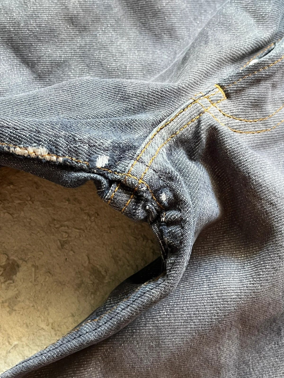 Levi's Levi’s 2004 Narural Distressed Grey Jeans Denim Rare Size US 30 / EU 46 - 10 Thumbnail