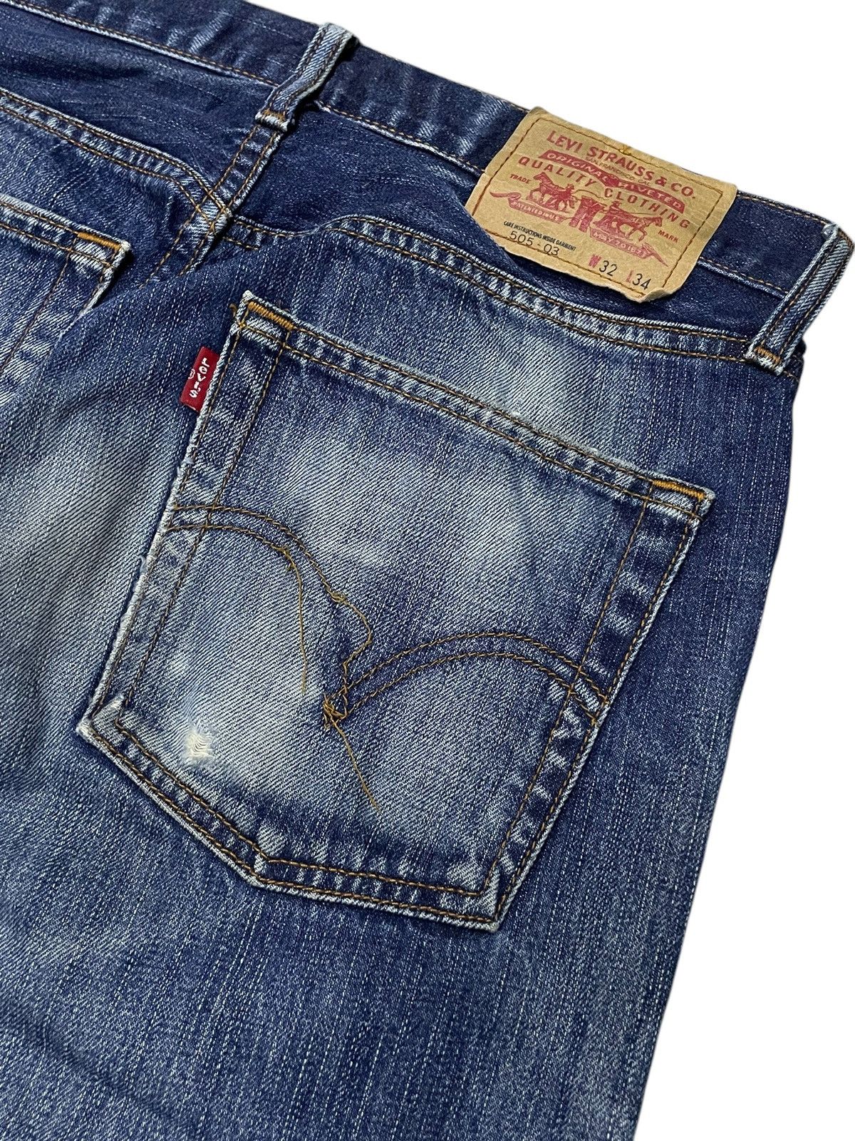 Levi's × Vintage Vintage Levis 505 Distressed Aging Loose Jeans Size US 31 - 20 Thumbnail