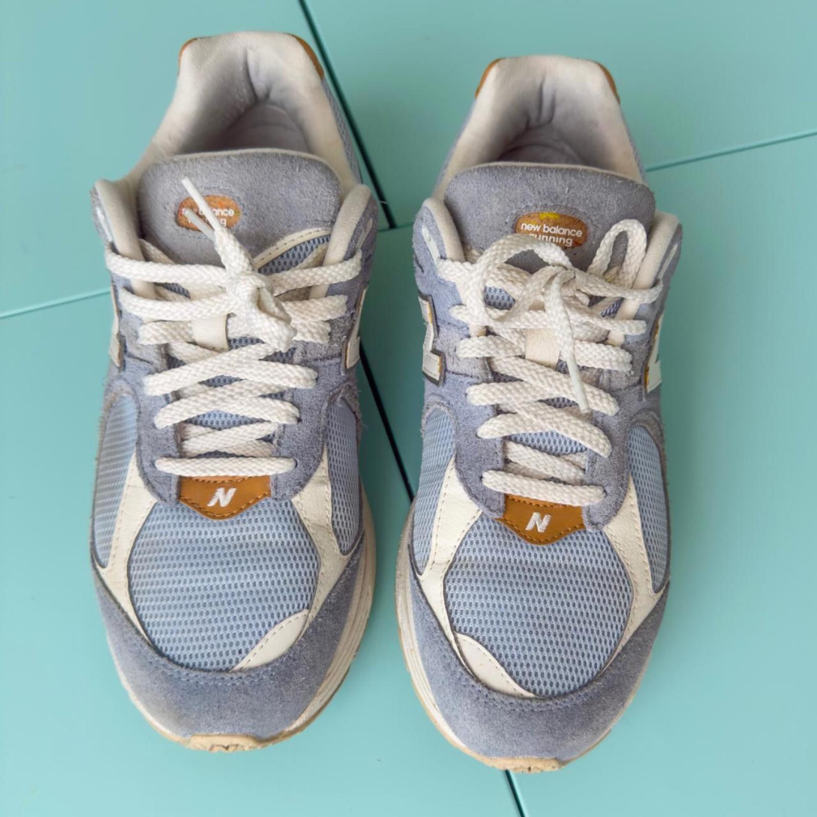 New Balance New Balance Men's Blue and Tan Trainer Size US 9.5 / EU 42-43 - 2 Thumbnail
