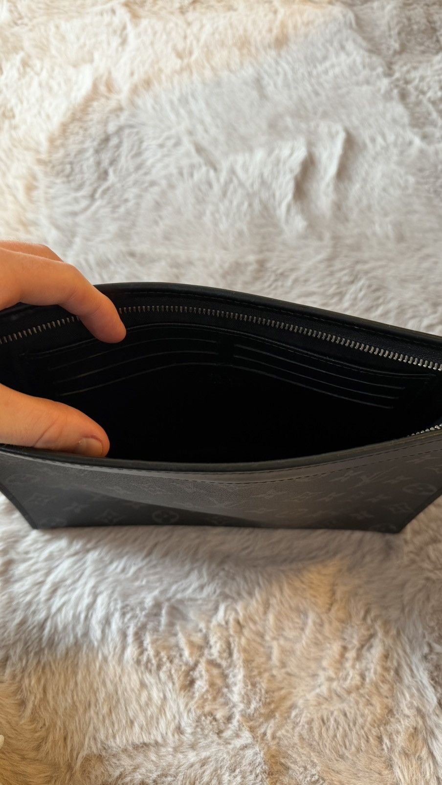 Louis Vuitton Louis Vuitton Voyage Pochette Size ONE SIZE - 10 Thumbnail