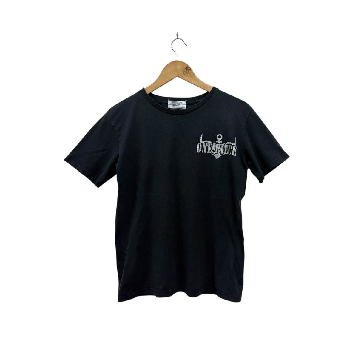 Anime Anime Roronoa Zoro One Piece Tshirt Size US M / EU 48-50 / 2 - 2 Thumbnail