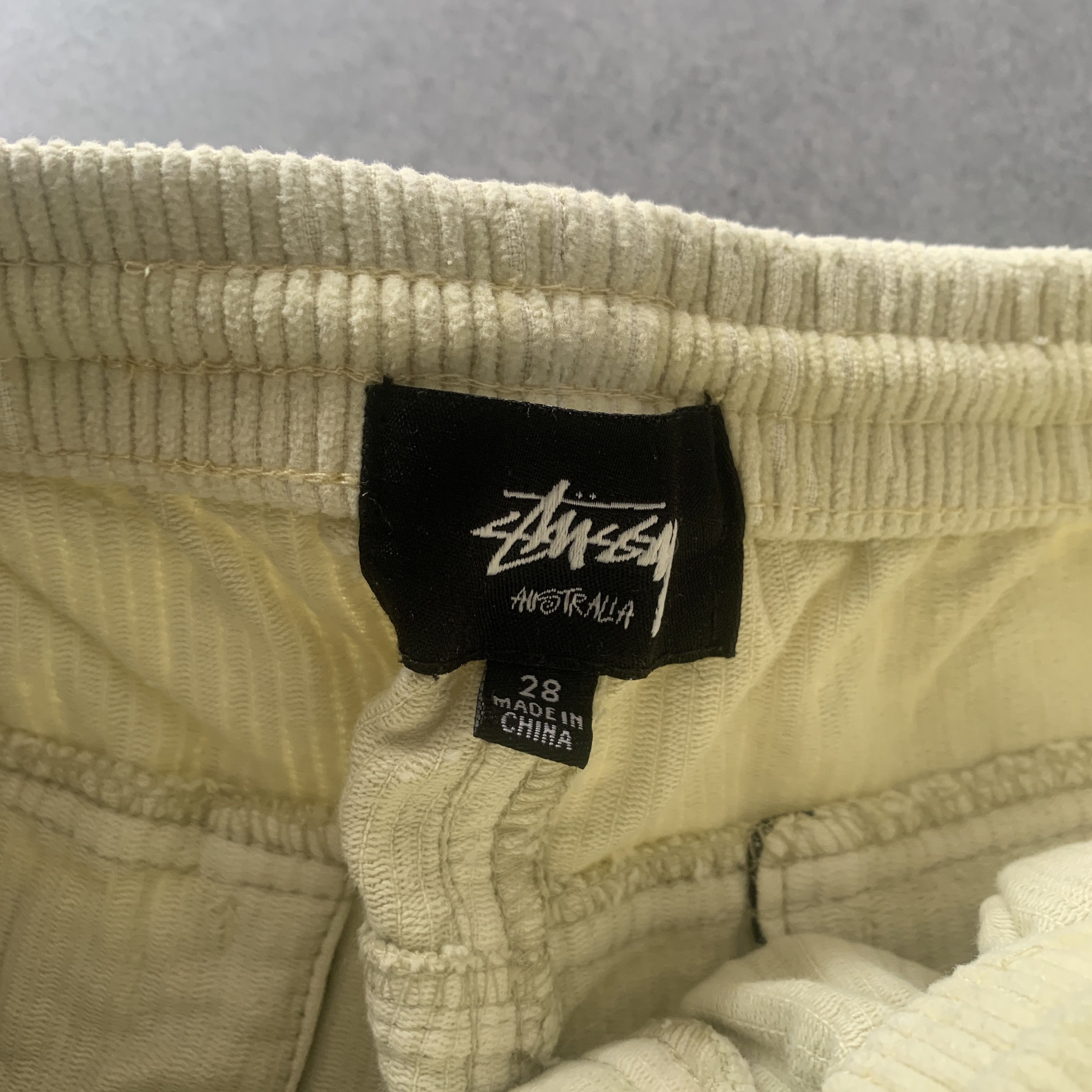 STUSSY AUSTRALIA CORDUROY SHORTS YELLOW - 28