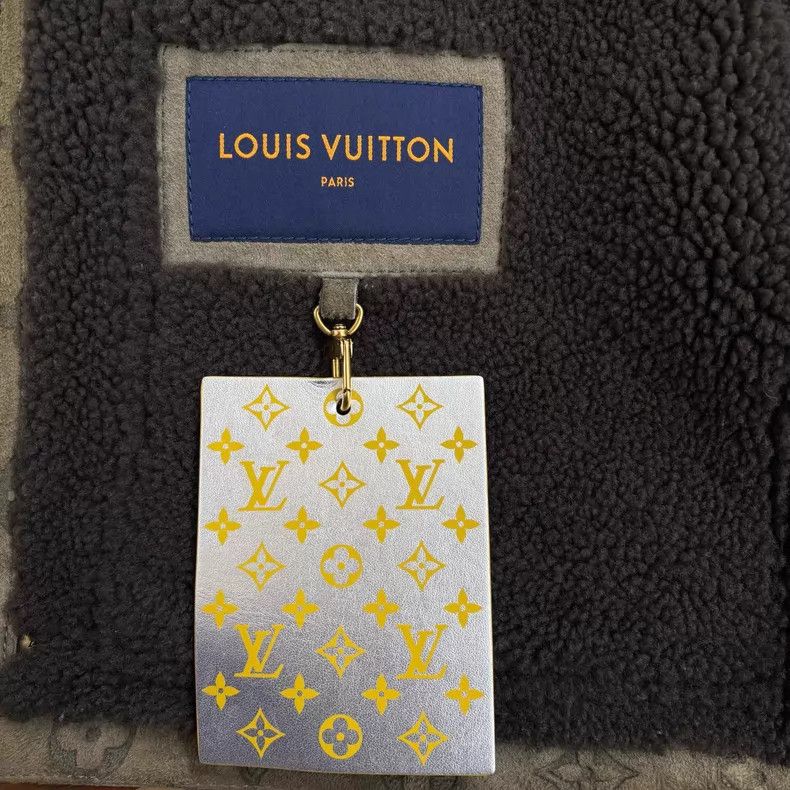 Louis Vuitton Louis Vuitton Fur integrated presbyopic full-print jacket Size US L / EU 52-54 / 3 - 3 Thumbnail