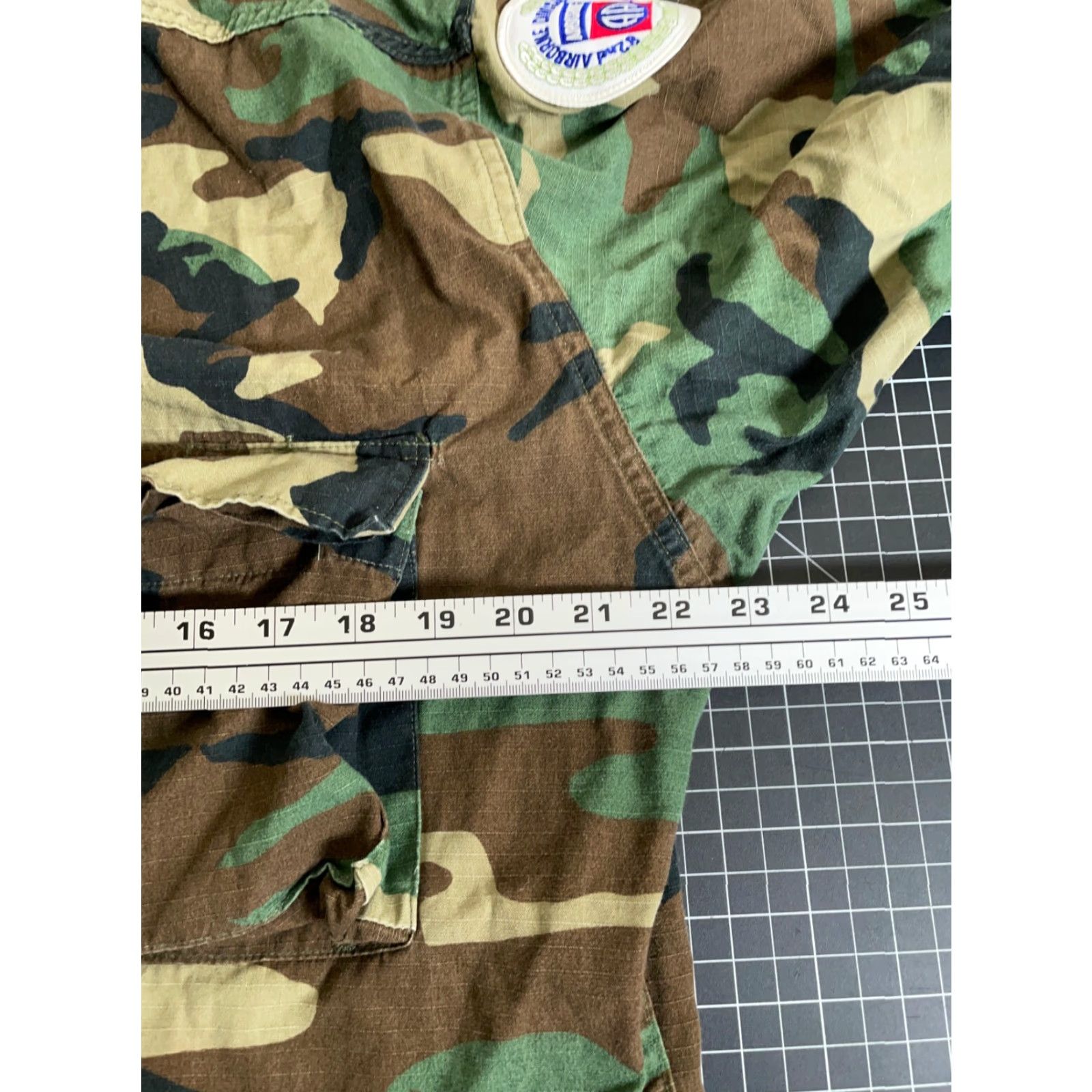 Vintage VINTAGE Carbon Hill Army Woodland Camo Jacket Adult Medium Green 80s Military Mens Size US M / EU 48-50 / 2 - 6 Thumbnail