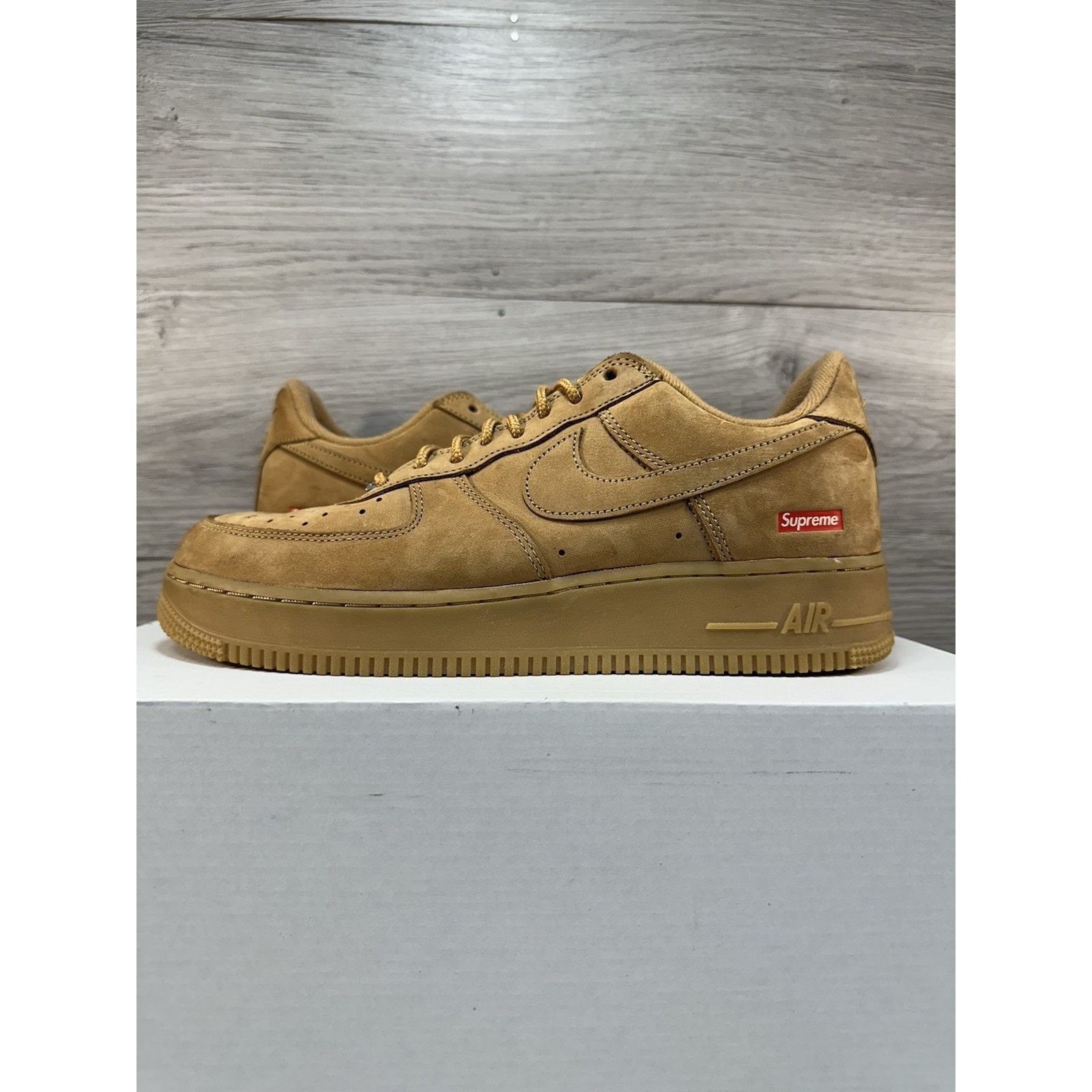 Nike Nike Air Force 1 Low SP x Supreme Wheat - Size 9 Size US 9 / EU 42 - 1 Thumbnail