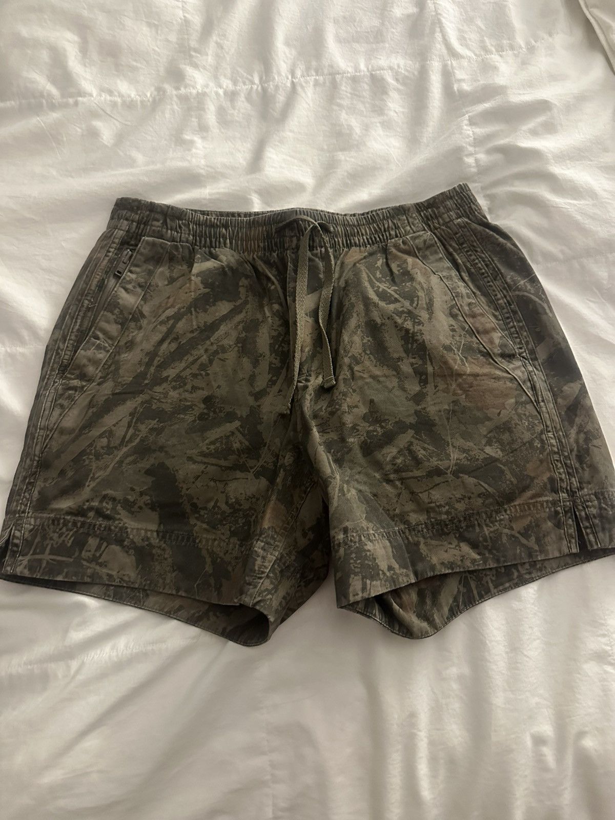 Abercrombie & Fitch Camo Abercrombie Shorts Size US 32 / EU 48 - 1 Thumbnail