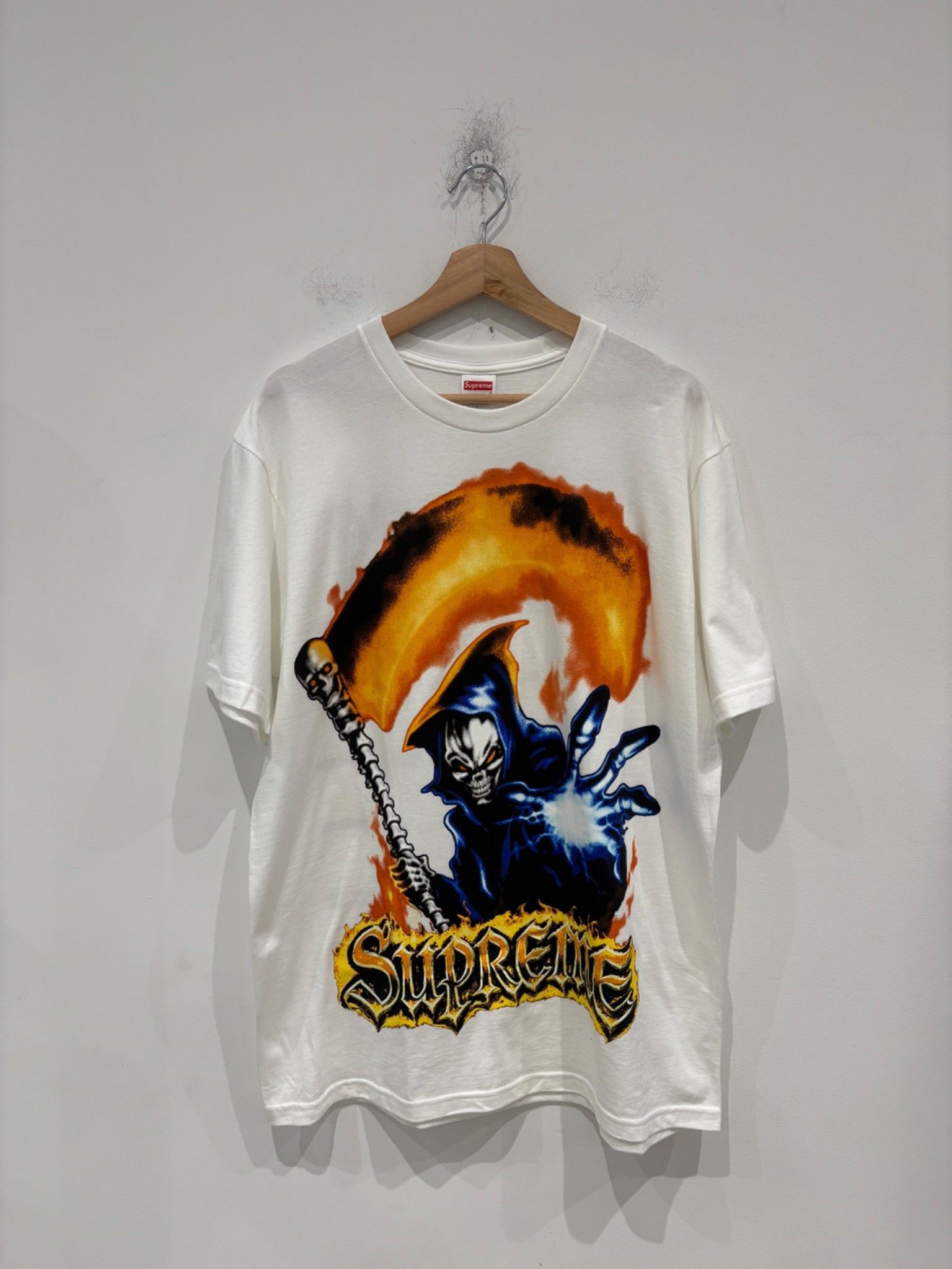 Supreme Supreme Grim Reaper Tee White Size US L / EU 52-54 / 3 - 1 Thumbnail