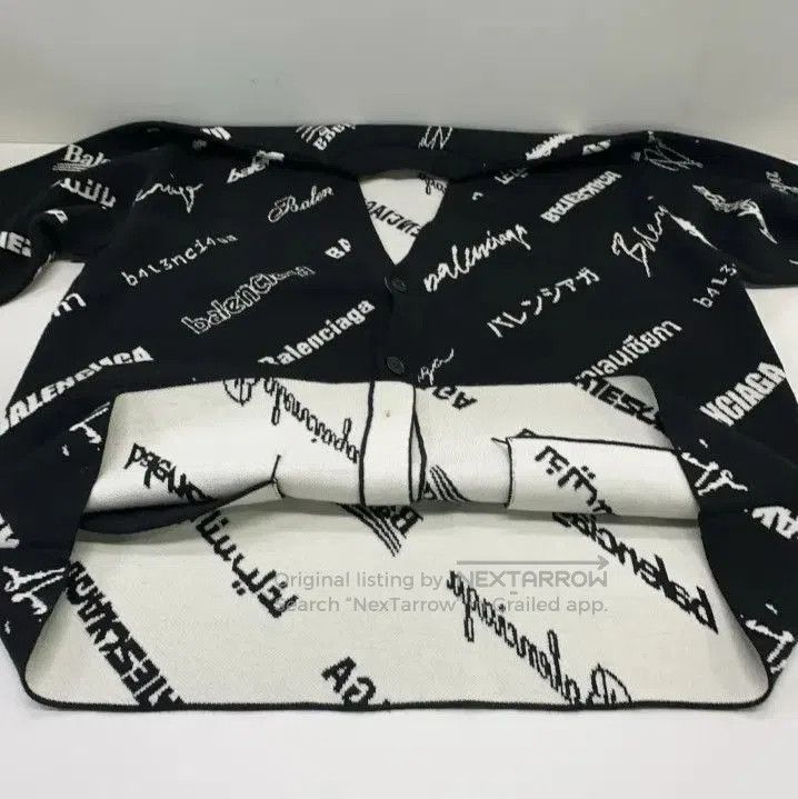 Balenciaga Balenciaga SS23 Logo Pattern V-Neck Cardigan. Size US L / EU 52-54 / 3 - 8 Thumbnail