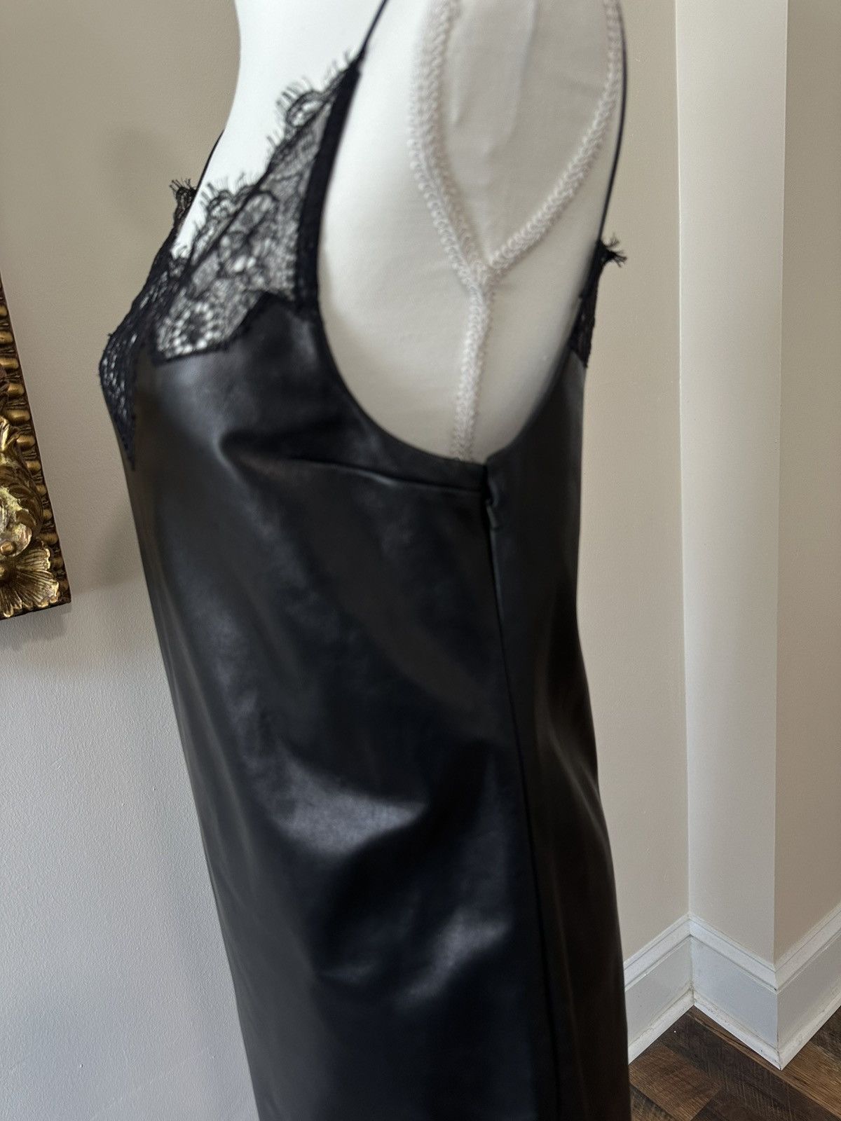 Givenchy Givenchy Chic Black Leather Dress with Lace Hem Size M / US 6-8 / IT 42-44 - 12 Thumbnail