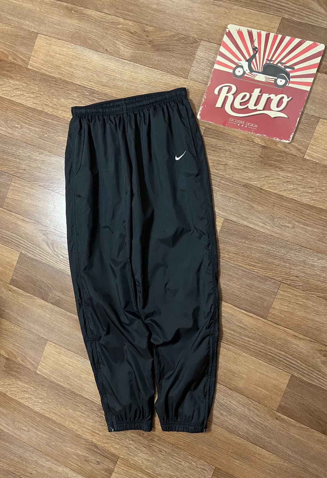Nike Vintage Nike Embroidered Logo Outdoor Pants Size US 34 / EU 50 - 3 Thumbnail