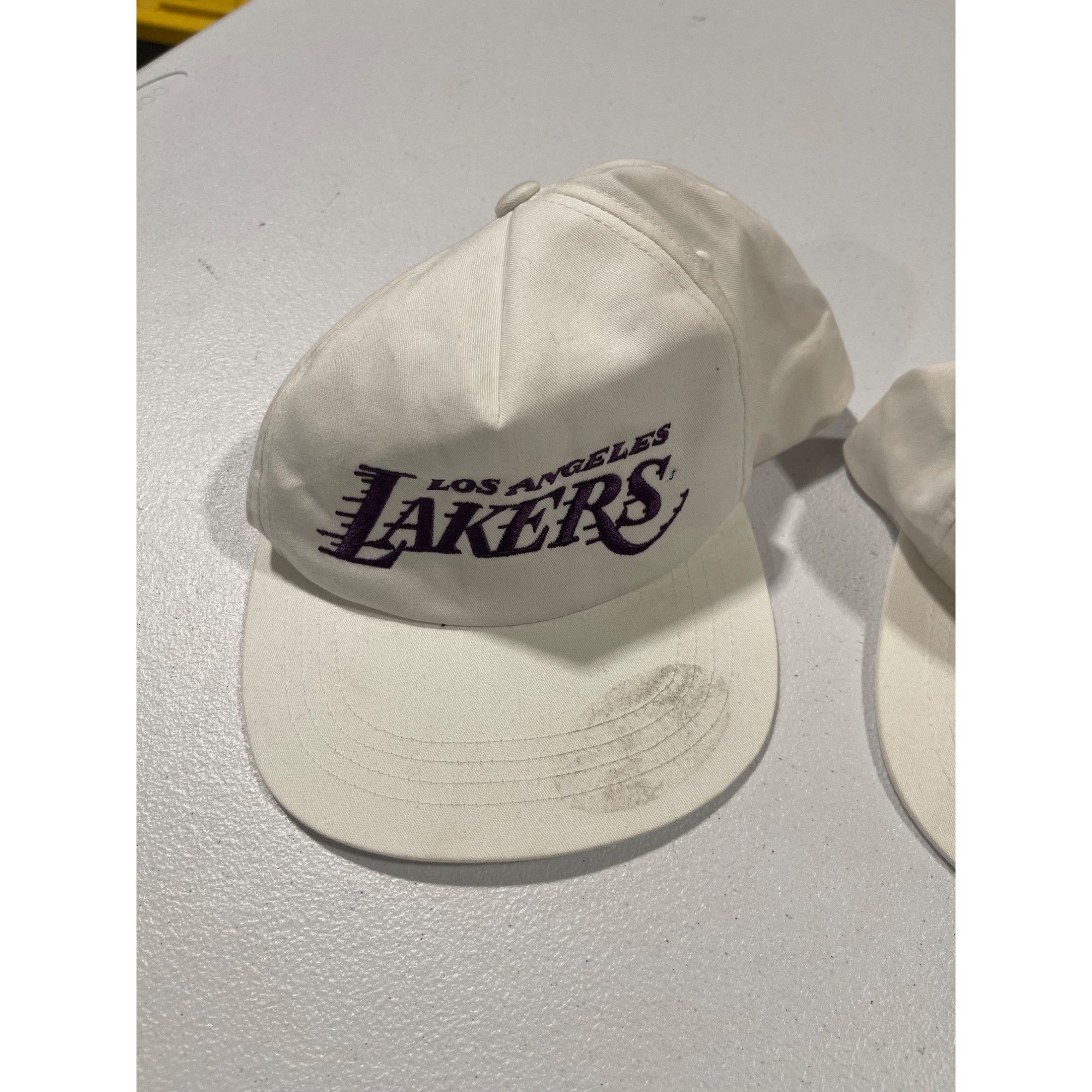 Madhappy BUNDLE OF 3 MADHAPPY ** LAKERS ** + others HATS Size ONE SIZE - 2 Thumbnail