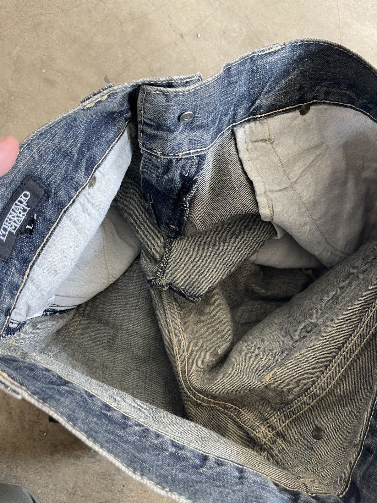 Tornado Mart Tornado Mart Python Detailed Distressed Flared Jeans Size US 35 - 16 Thumbnail