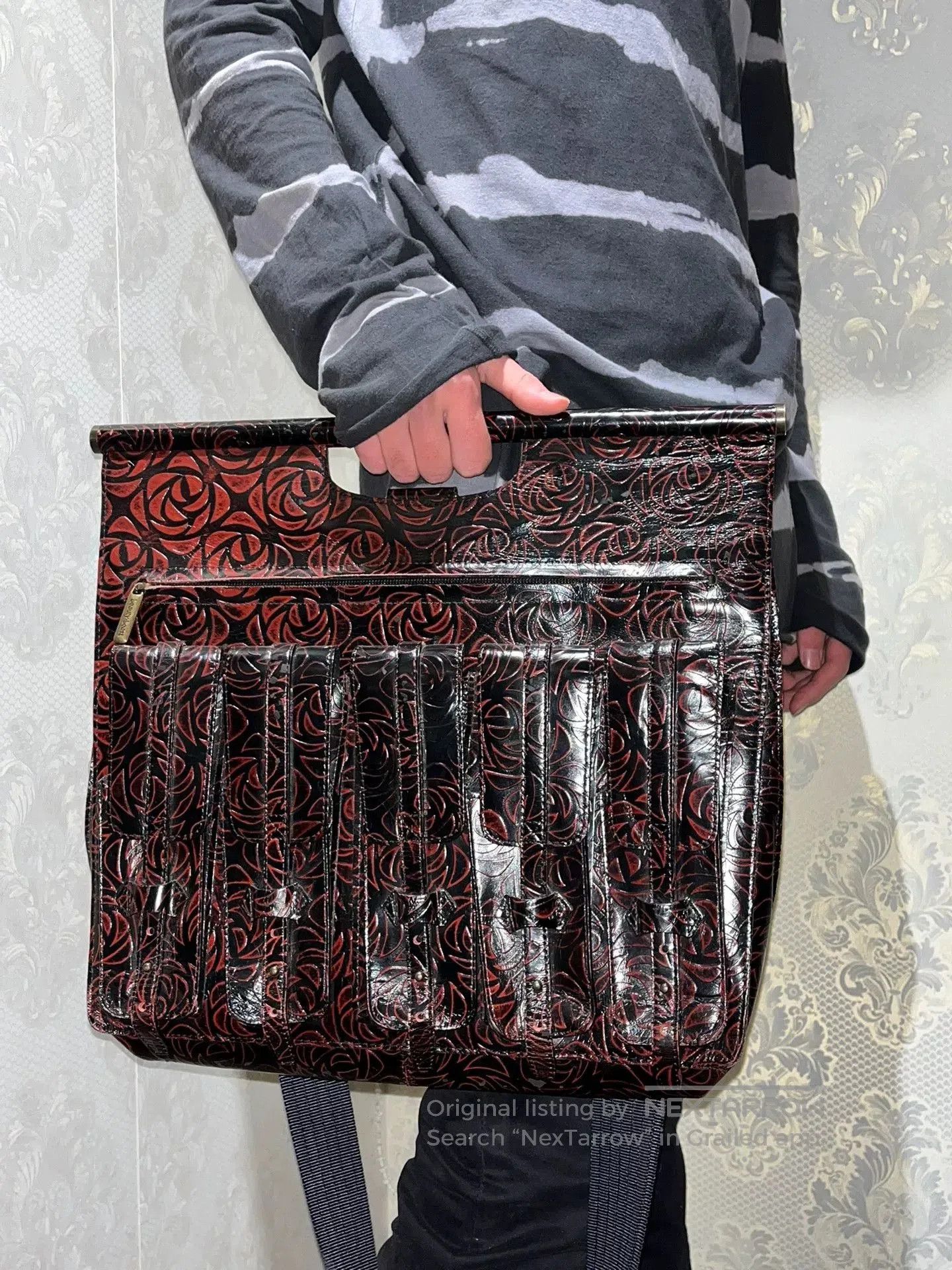 Beauty Beast beauty beast shoulder bag with intricate design. Size ONE SIZE - 3 Thumbnail