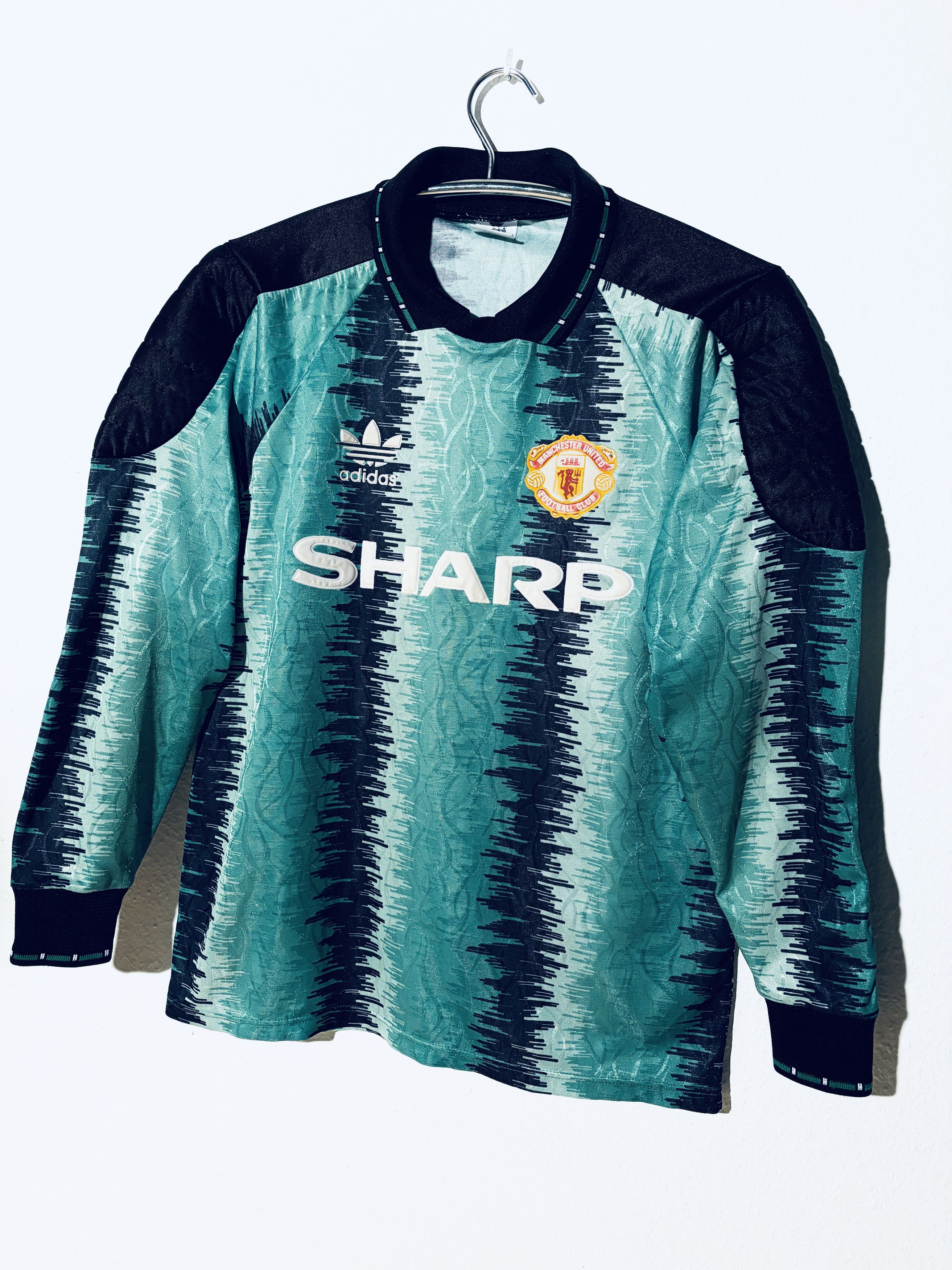 Adidas Manchester United 38-40" Home Goalkeeper Shirt 1990 - 1992 Size US M / EU 48-50 / 2 - 3 Thumbnail