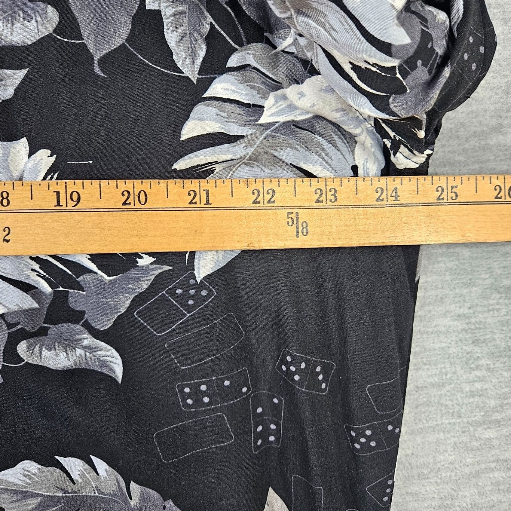 X-LARGE HAVANEYA Hawaiian Ablack Button Up Shirt black Flower Men’s Size XL Size US XL / EU 56 / 4 - 6 Thumbnail