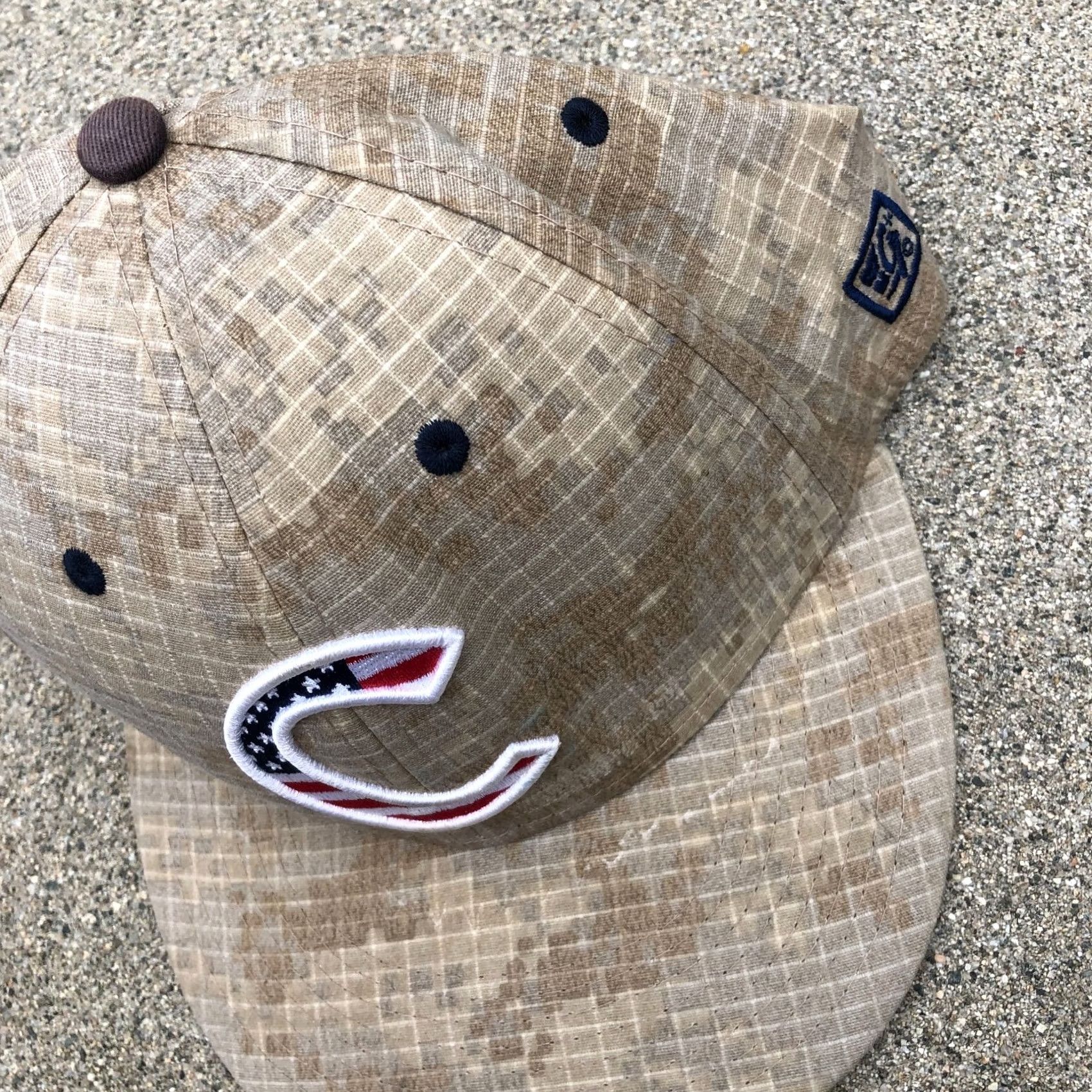 Logo 7 VINTAGE The Game PRO C Logo USA Flag Fitted Hat Mens LG Camo Cap Baseball Cap beige L Size ONE SIZE - 3 Thumbnail