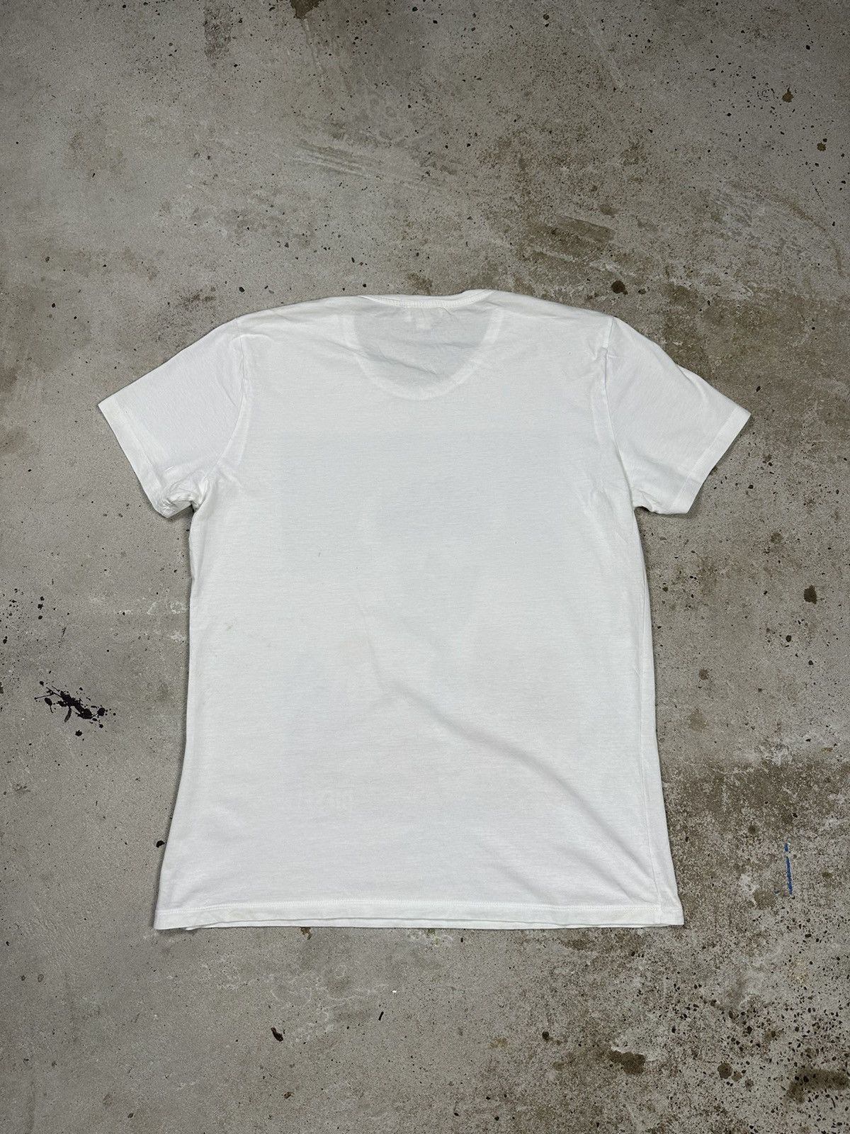 Diesel Vintage Diesel Hand Skull White Tee T Shirt Size US L / EU 52-54 / 3 - 2 Thumbnail