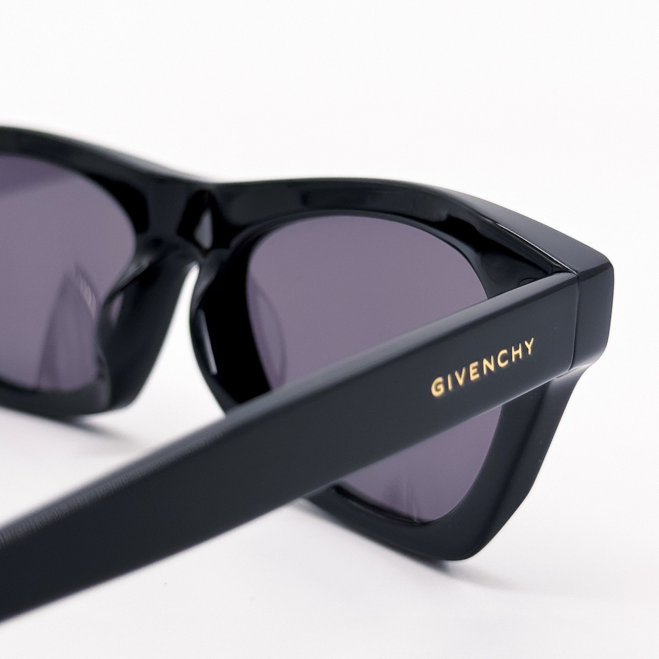 Givenchy NEW GIVENCHY GV40026U 01A BLACK UNISEX SUNGLASSES GIVENCHY Size ONE SIZE - 7 Thumbnail