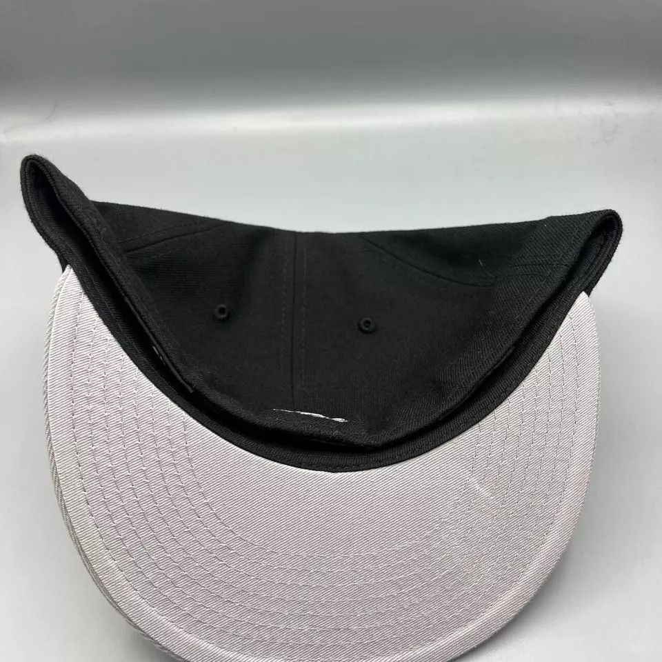New Era Chicago White Sox Hat Men 7 1/2 59Fifty New Era Fitted Cap Size ONE SIZE - 7 Thumbnail