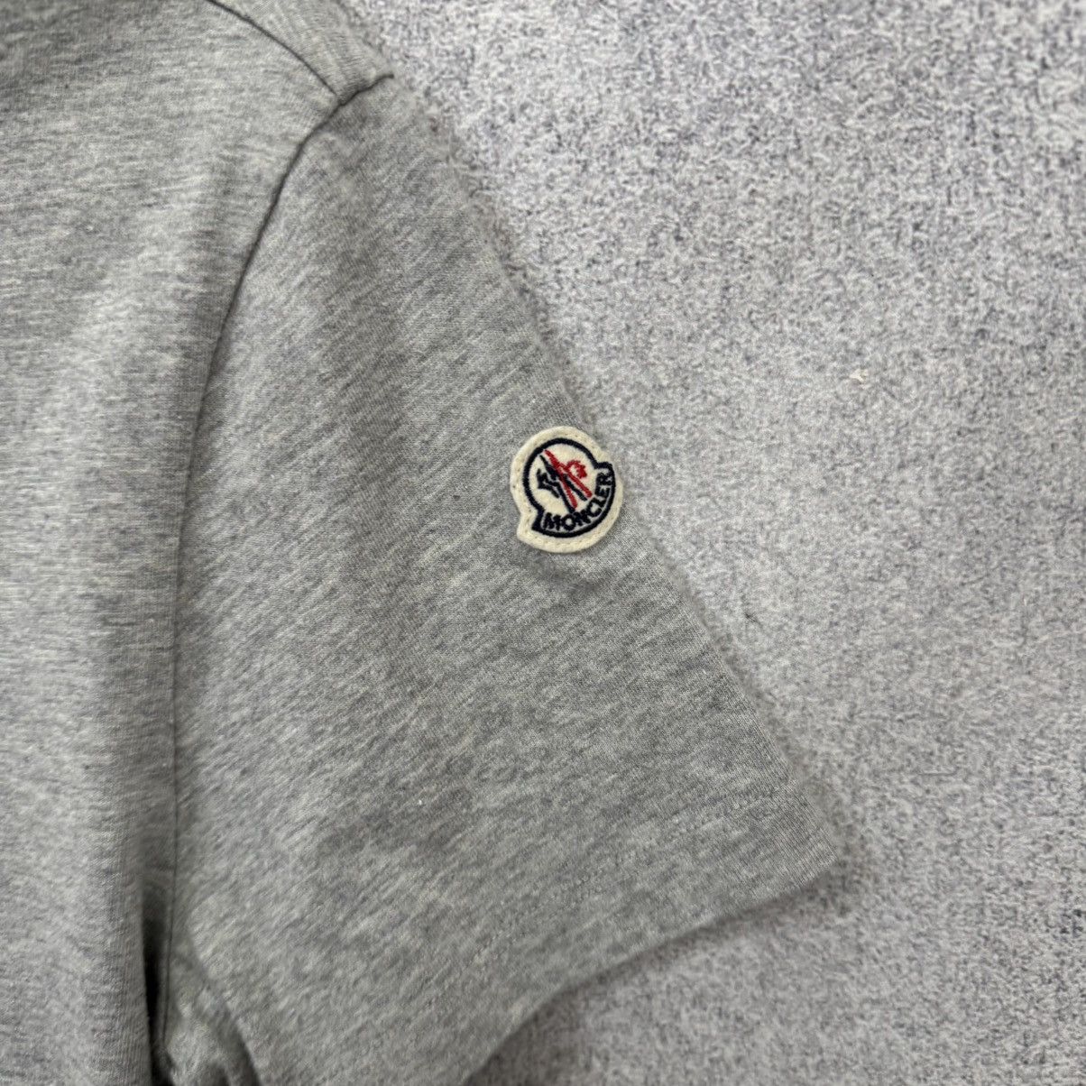 Moncler Moncler T Shirt Size US S / EU 44-46 / 1 - 3 Thumbnail