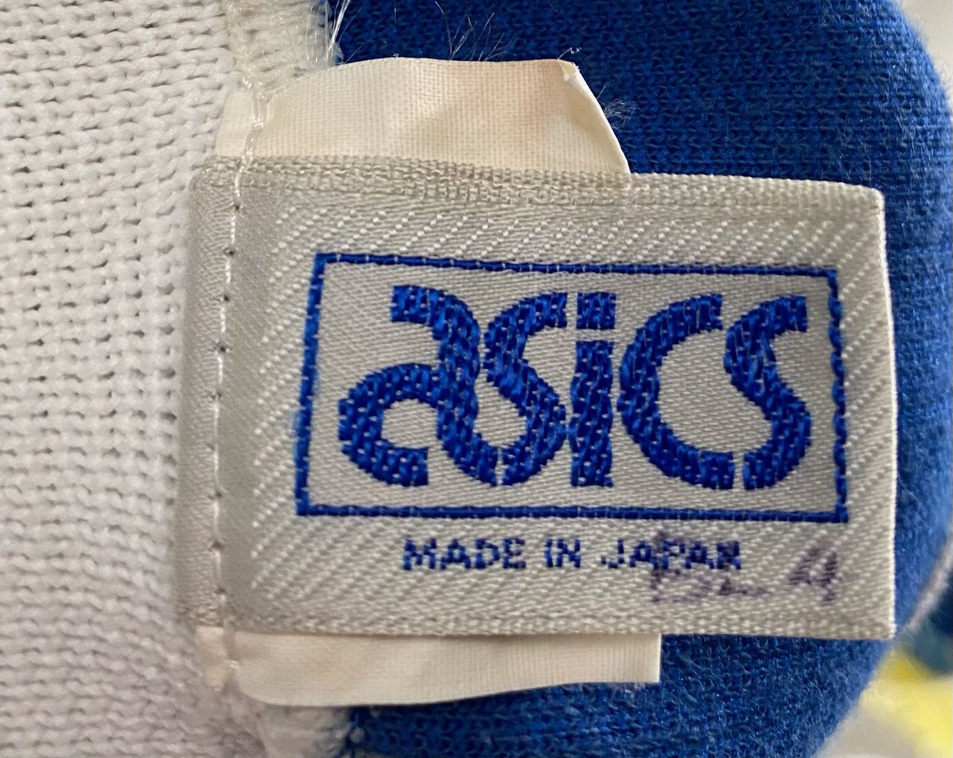 Asics 80’s Asics Polyester Blue Stripe Gym Shorts Medium Size US 36 / EU 52 - 4 Thumbnail