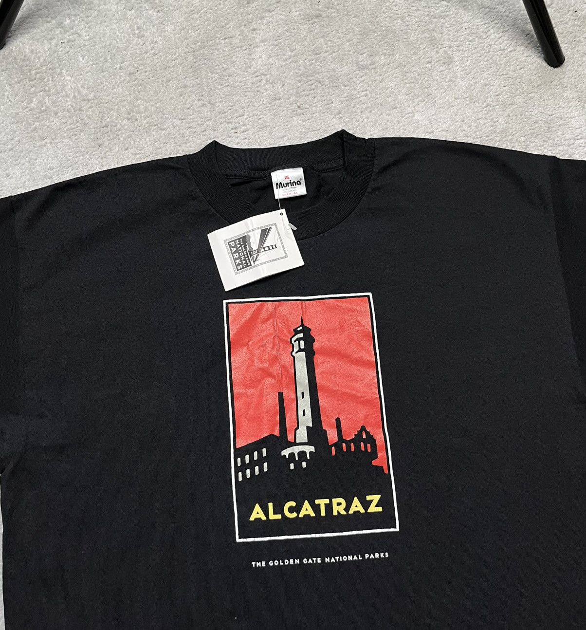 Vintage Vintage Black T-Shirt Tee Print Alcatraz Golden Tate Size US L / EU 52-54 / 3 - 2 Thumbnail
