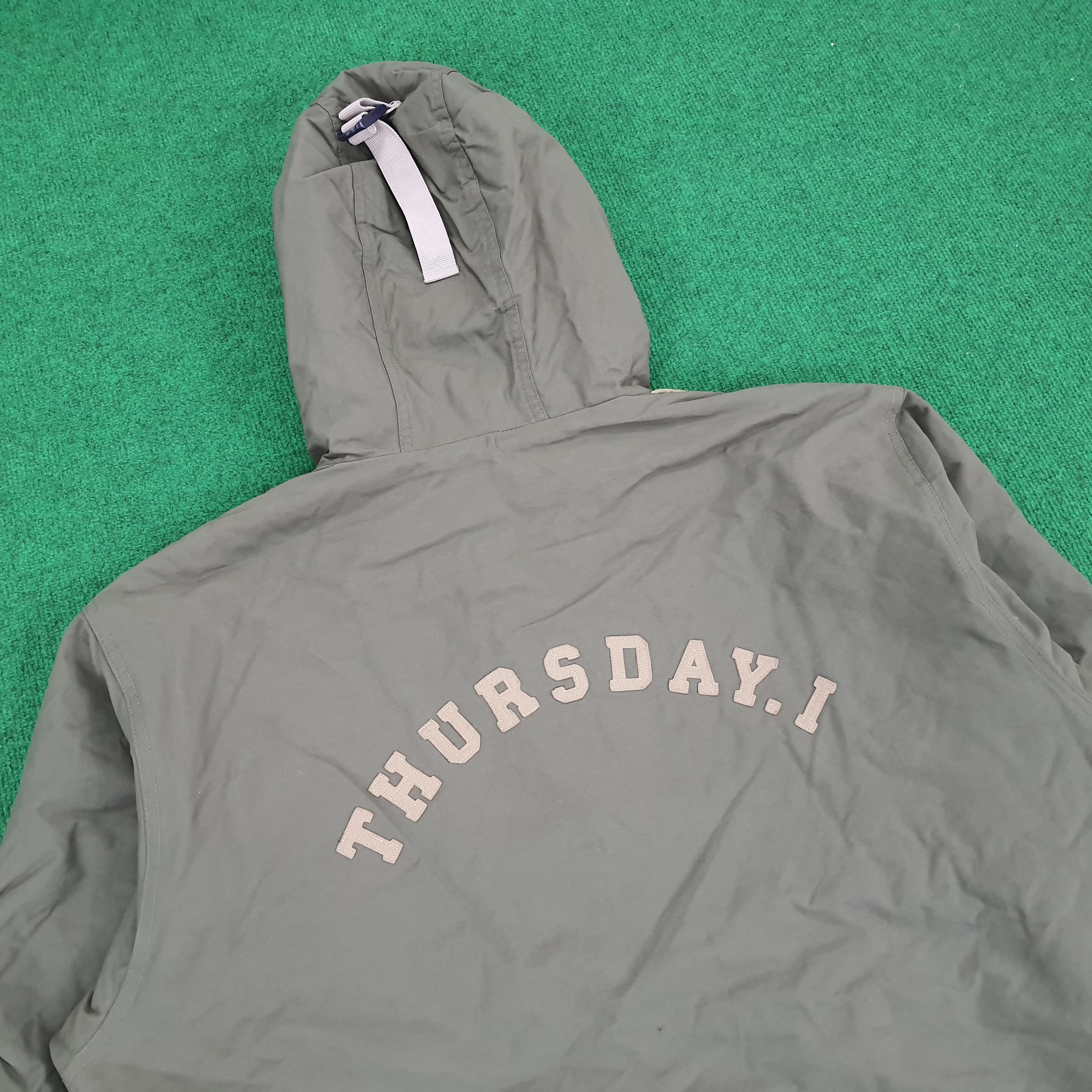 Vintage Vintage Snowboards Thursday Island Jacket Size US XL / EU 56 / 4 - 5 Thumbnail