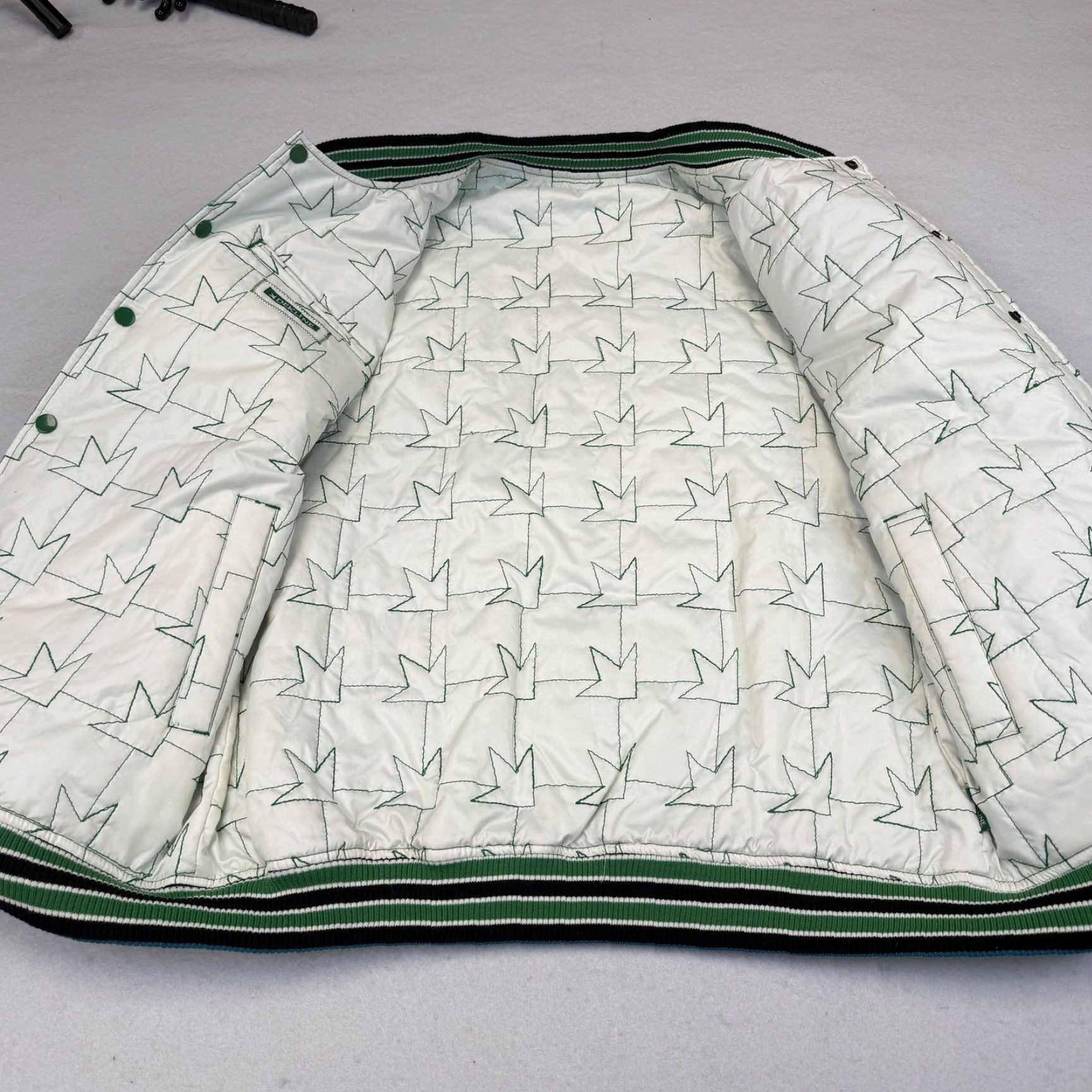Altea Y2K Dekline Reversible Skate Jacket Mens XL Quilted Varsity Teal Blue Geometric Insulated Lined Pockets Zipper Snap Short Coat Size US XL / EU 56 / 4 - 7 Thumbnail
