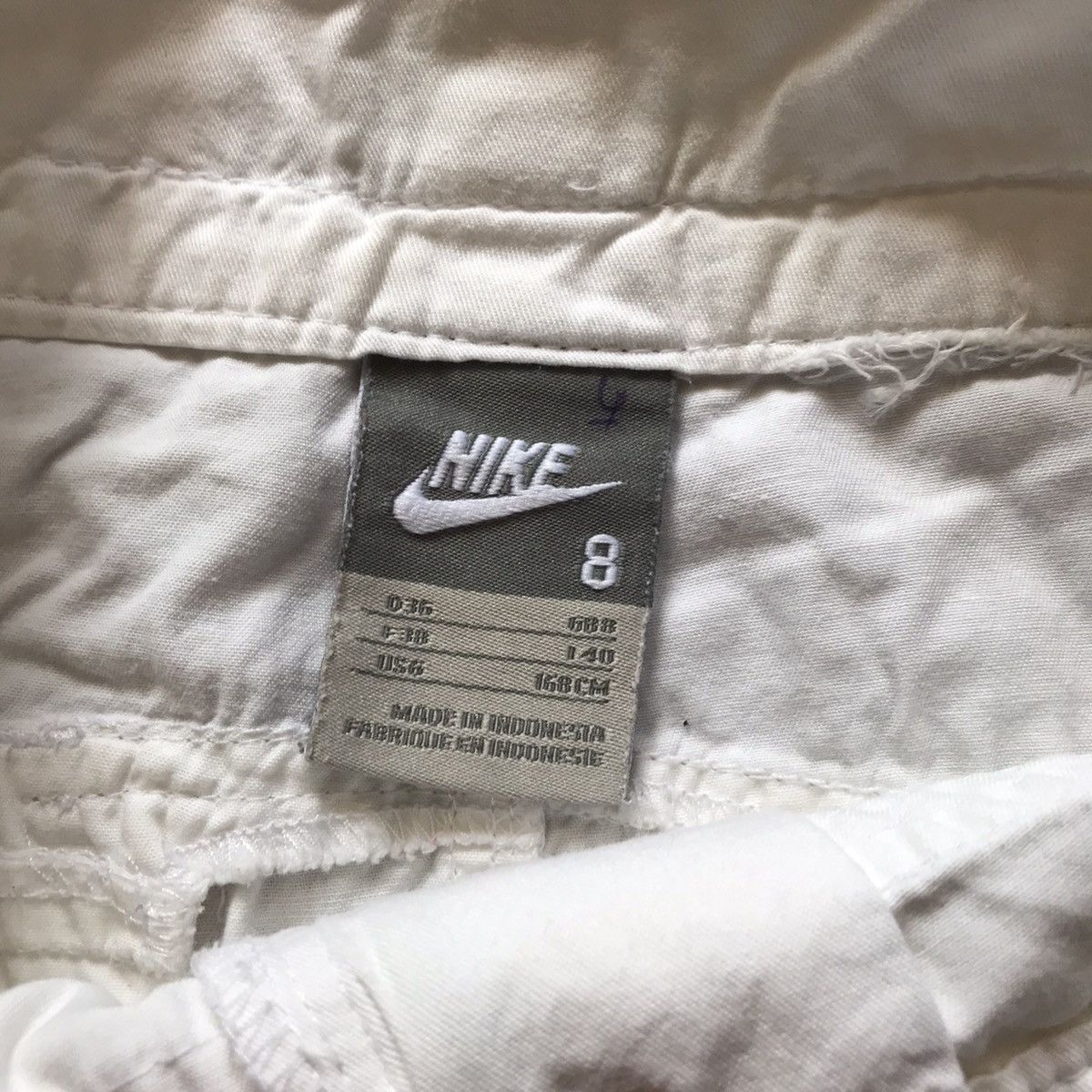 Vintage Vintage Y2K White Mini Skirt Cargo Pocket Streetwear Boxy 28 Size 28" / US 6 / IT 42 - 5 Thumbnail