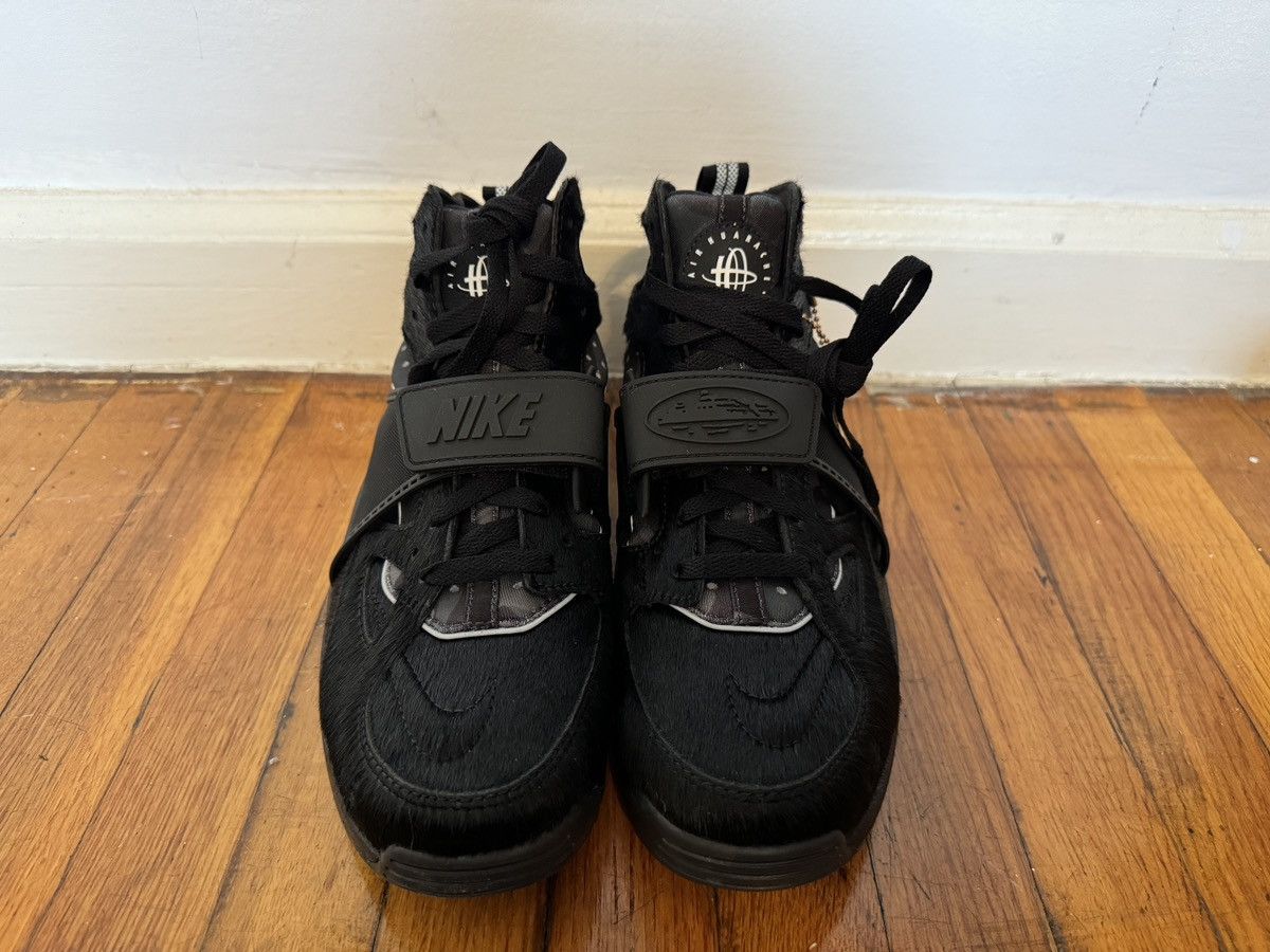 Corteiz × Nike Nike x Corteiz Black Huarache Size US 9 / EU 42 - 3 Thumbnail