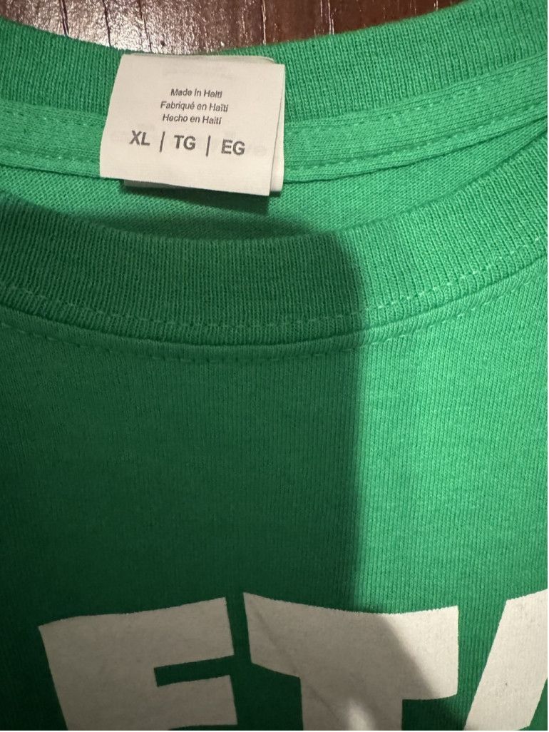 Gildan Boston Celtics Lot of Five (5) T-Shirts Men Sz XL NBA Green Size US XL / EU 56 / 4 - 10 Thumbnail