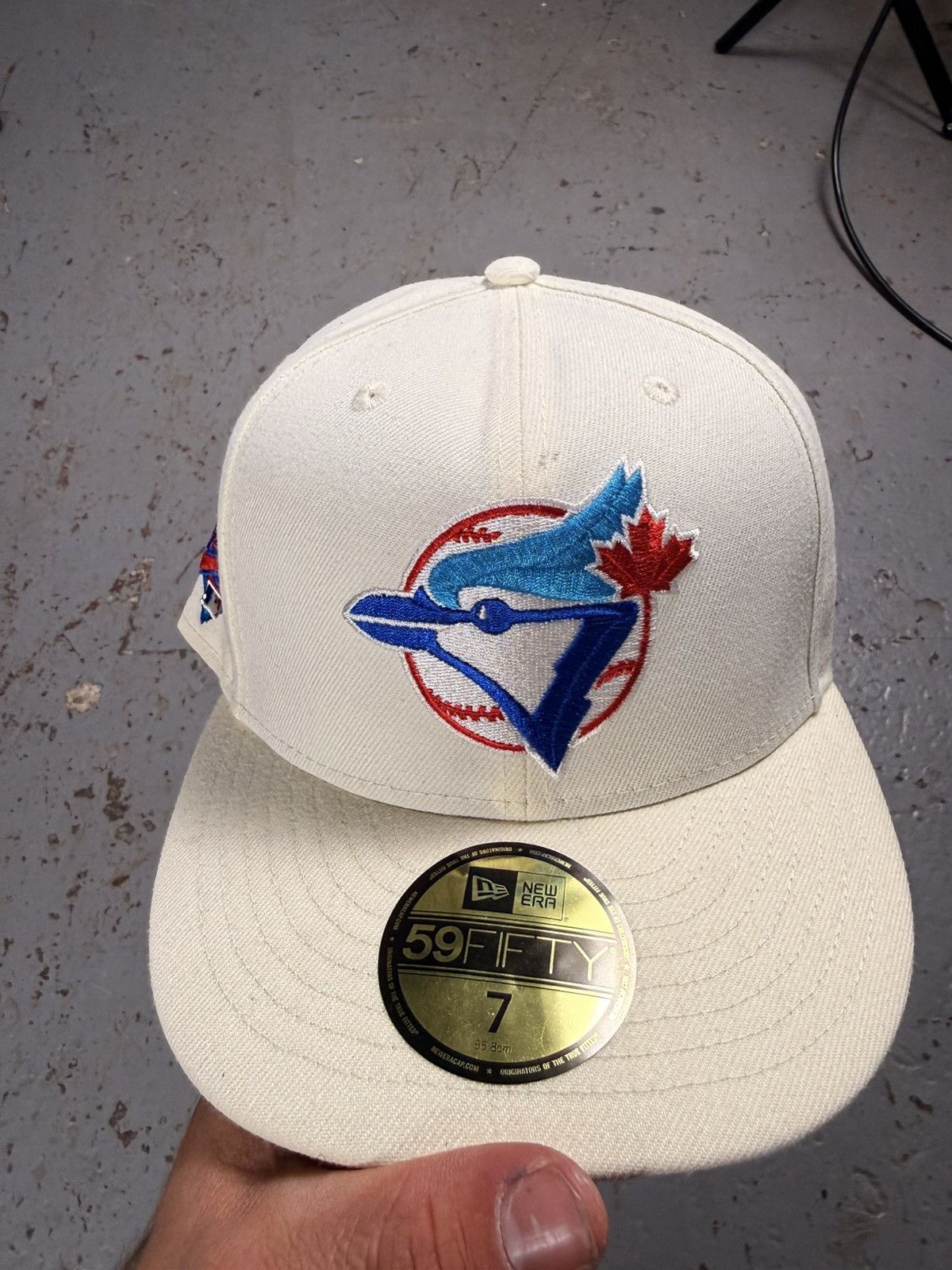 New Era Cream Retro Blue Jays Fitted Hat 7” Size ONE SIZE - 1 Thumbnail
