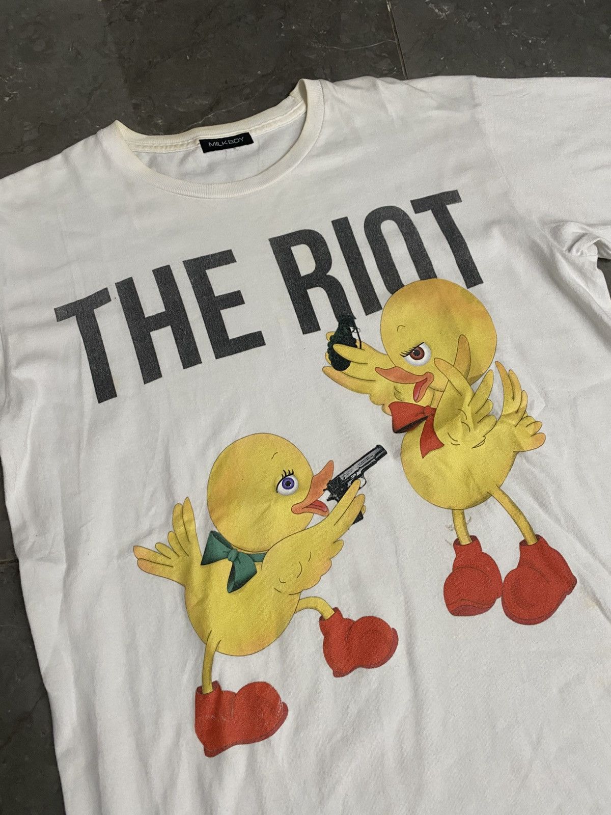 20471120 Milkboy The Riot Tee Size US L / EU 52-54 / 3 - 2 Thumbnail
