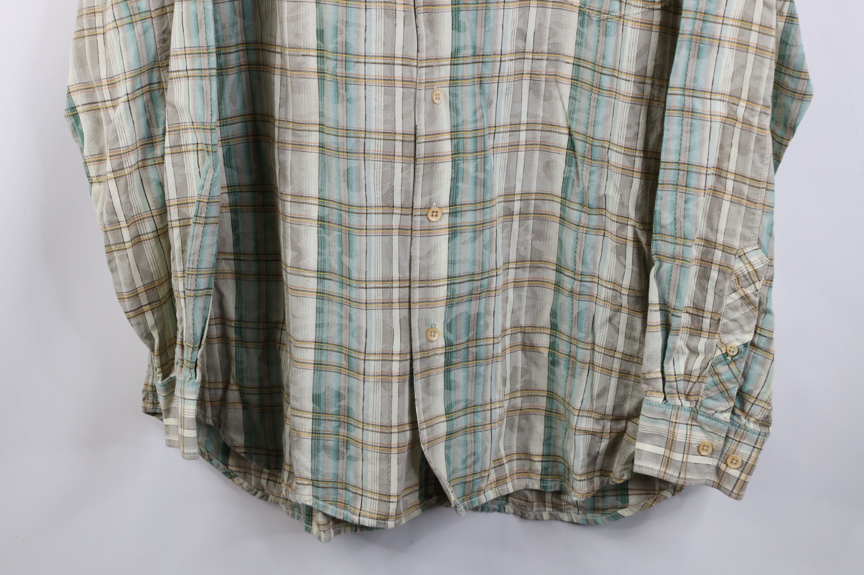 Tommy Bahama Vintage Tommy Bahama Flower Collared Button Shirt Plaid Size US L / EU 52-54 / 3 - 3 Thumbnail