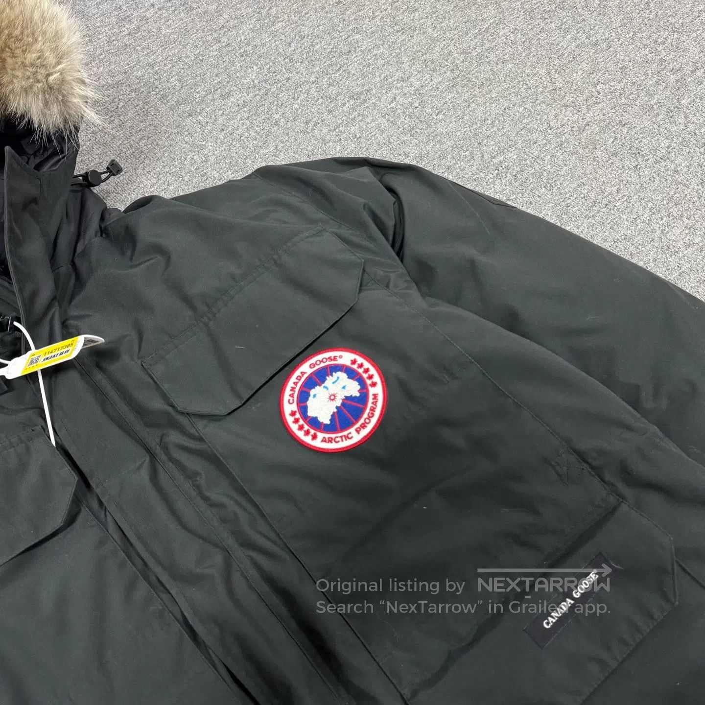 Canada Goose Canada Goose Expedition: Fleece Collar Parker Down Jacket| Size US M / EU 48-50 / 2 - 4 Thumbnail