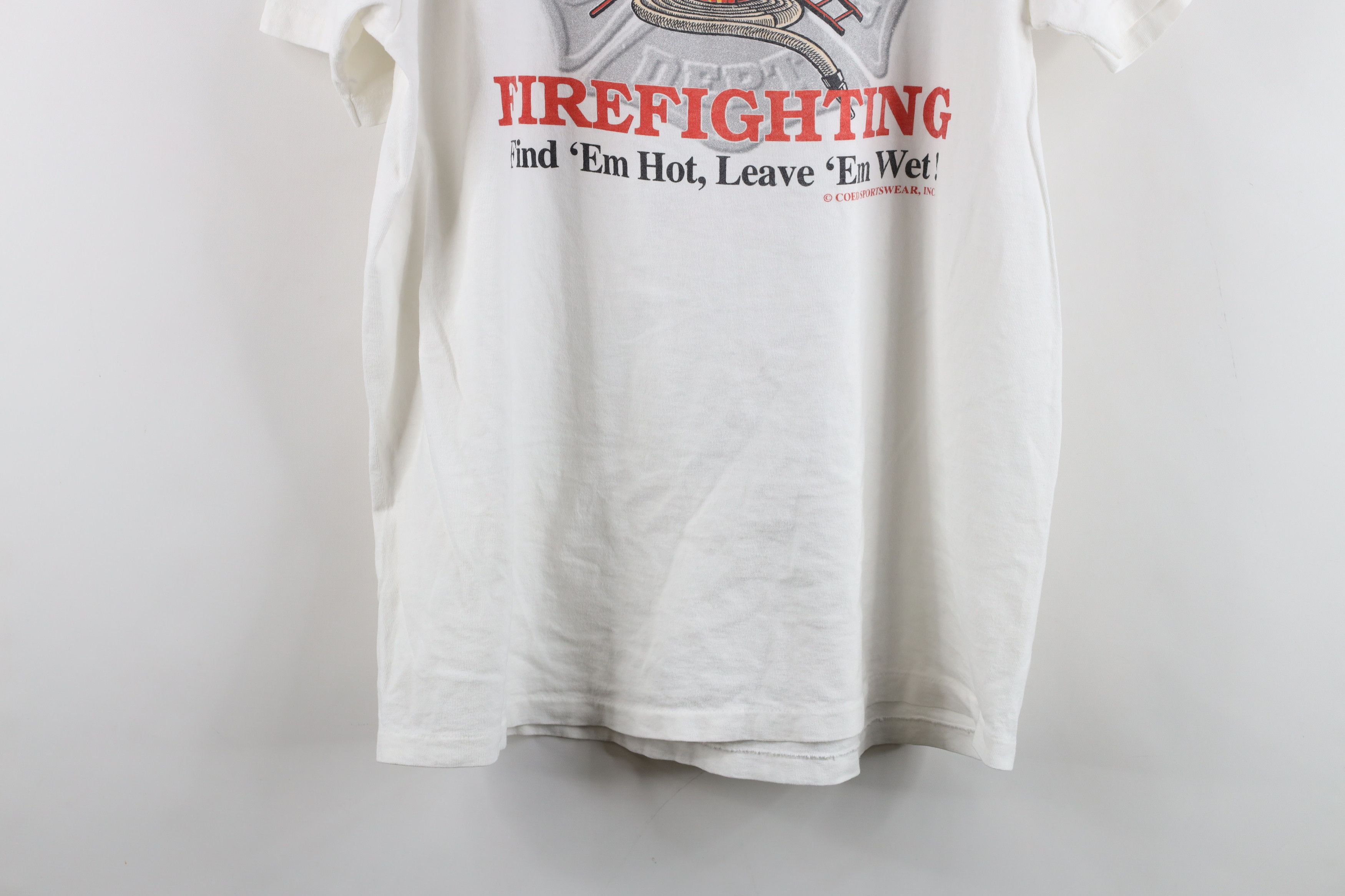 Vintage Vintage 90s Streetwear Naked Firefighting T-Shirt White USA Size US L / EU 52-54 / 3 - 13 Thumbnail