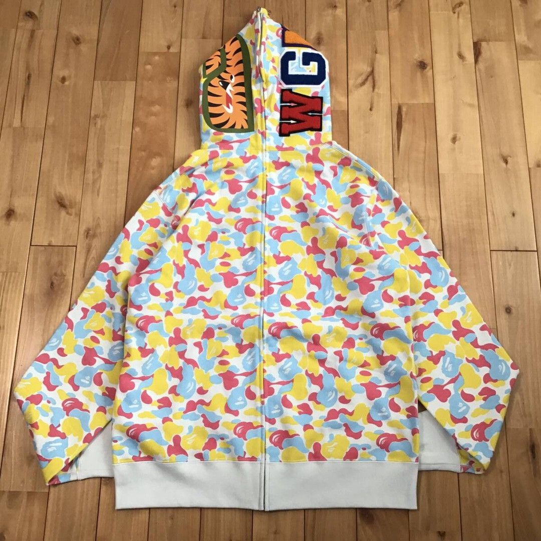 Bape 2024 🔥Sanya Store Camo🔥 BAPE shark full zip hoodie APE Size US XL / EU 56 / 4 - 2 Thumbnail